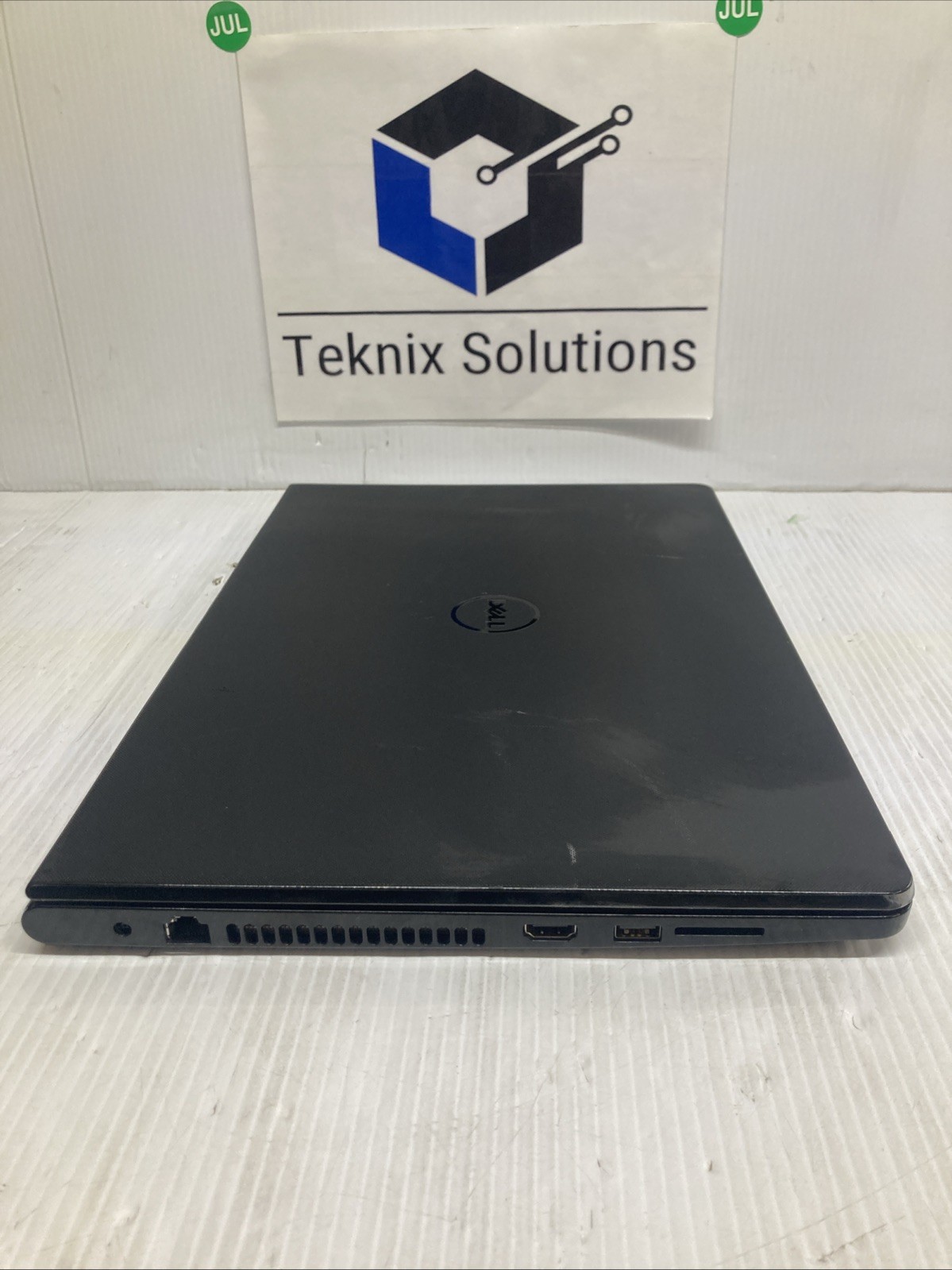 Dell Inspiron 15 3558 Intel Core i3-5015U 2.10GHz 4GB no HDD Boot to BIOS