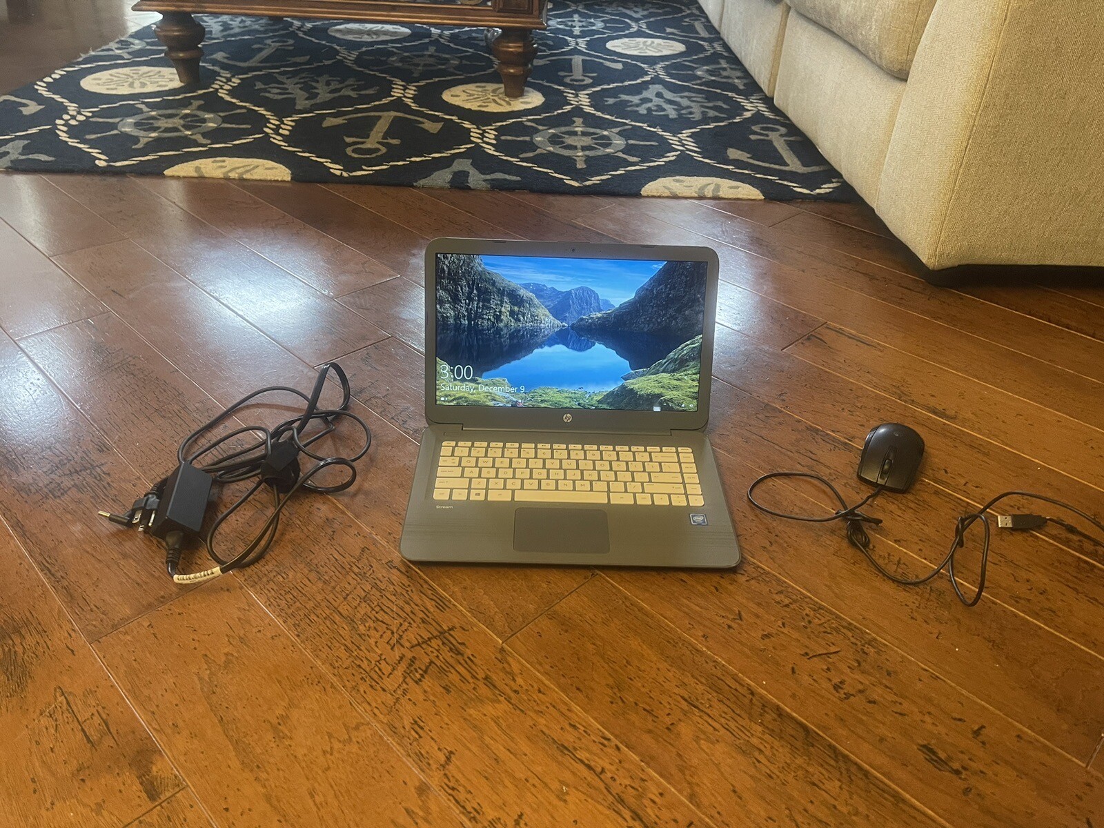 HP Stream 14″ (32 GB HDD, Intel Celeron N400, 1.1 GHz, 4 GB RAM) Laptop -…