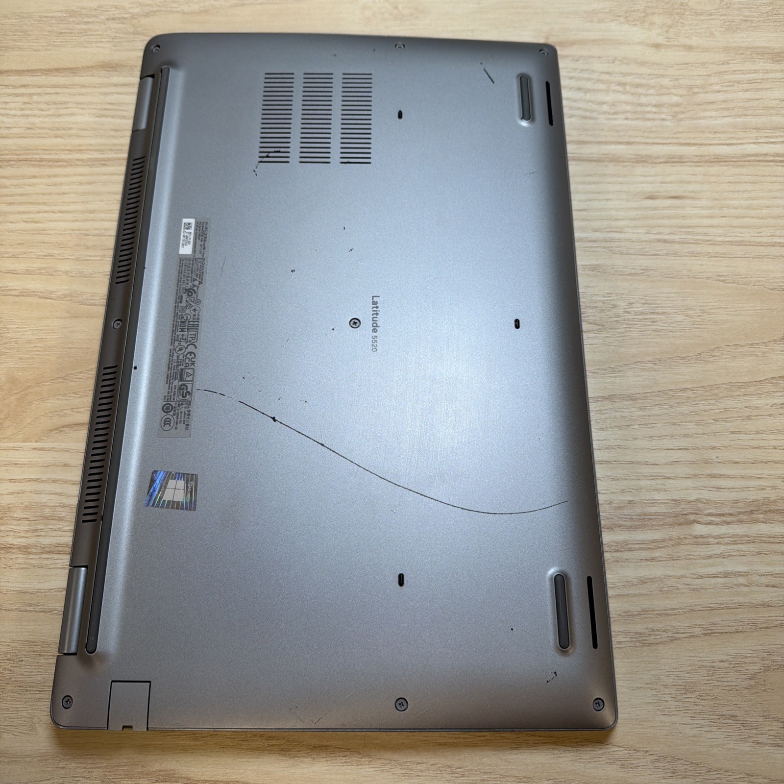 Dell Latitude 5520 i5-1145G7 16GB 512GB SSD 15″ FHD Win11