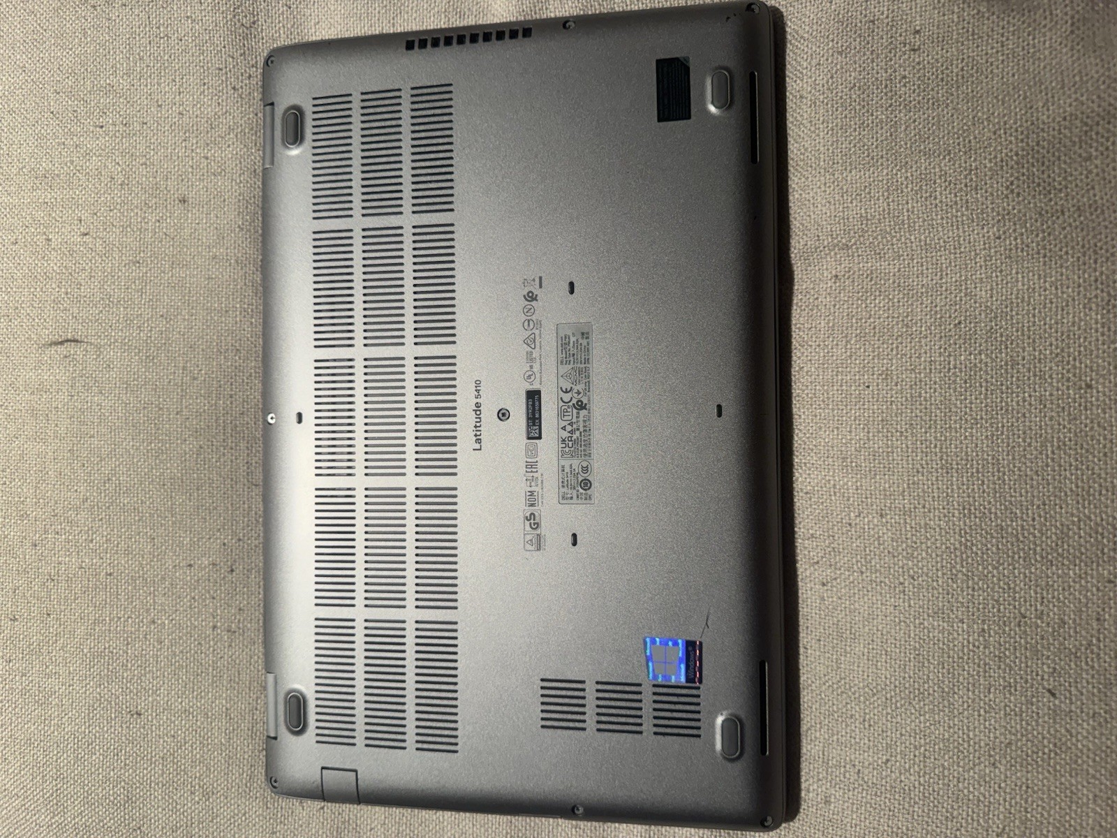Dell Latitude 5410 i5-10310U 12GB RAM 256GB SSD Windows 11 Pro Charger