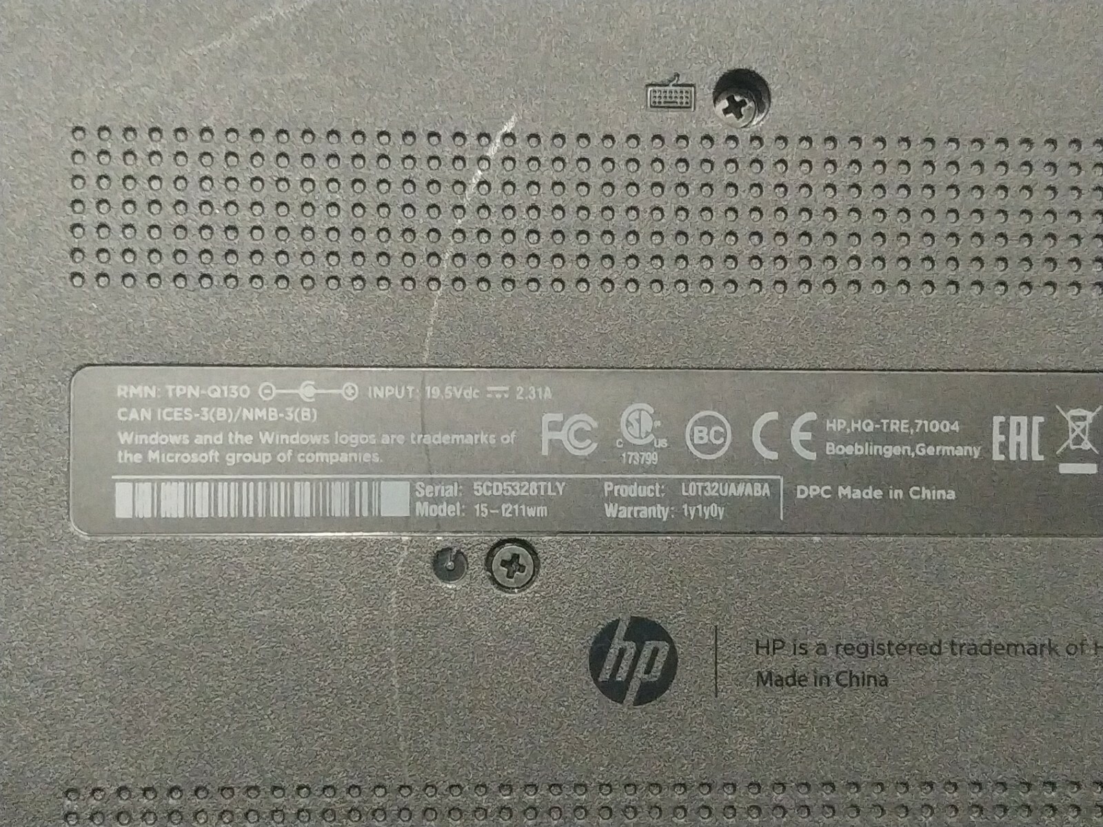 HP 15-f211wm Laptop – L0T32UATouchscreen 15.6″