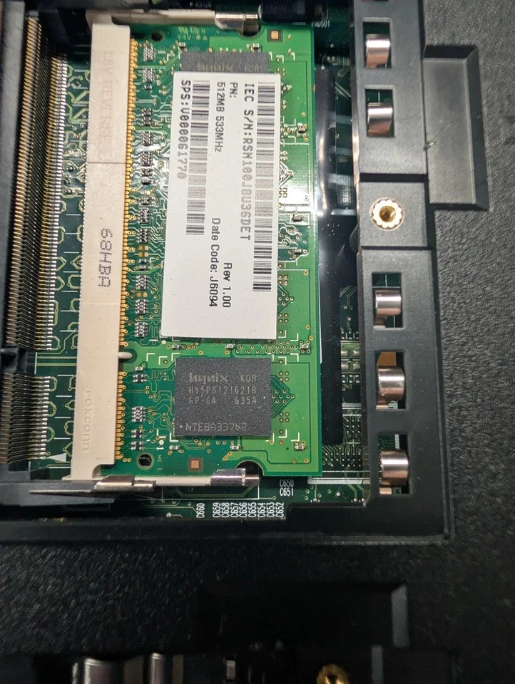 TOSHIBA SATELLITE M115-S3094 – 15.6″ Laptop, No Battery Or Power Supply