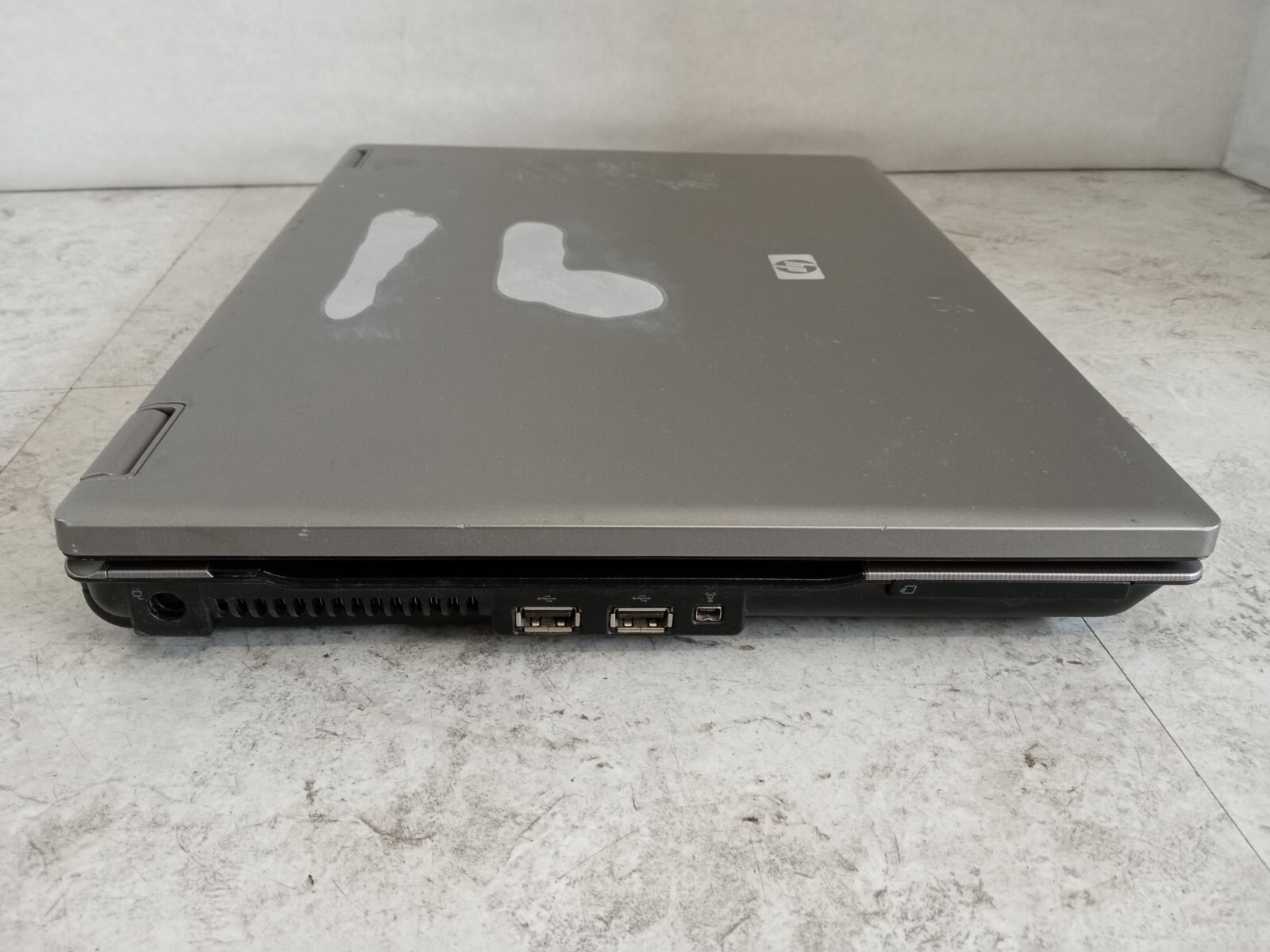 HP Compaq 6735b 15″ Laptop AMD CPU 4GB RAM 120GB HDD Windows XP – READ -RR