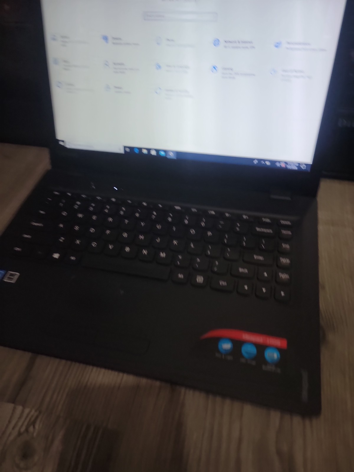 Lenovo Ideapad 100S-14 – 14″ HD – Intel Celeron N3060 – 2GB Memory – Blue READ