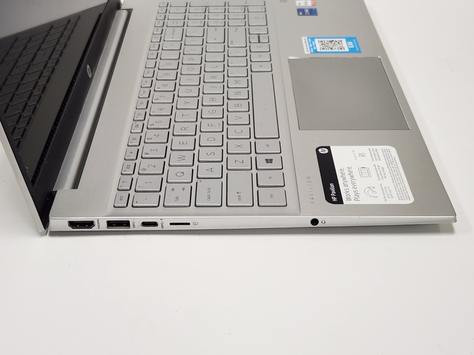 HP Pavilion 15-eg0021nr 15″ Intel i7-1165G7 2.8GHz 8GB RAM 256GB SSD W11P + AC