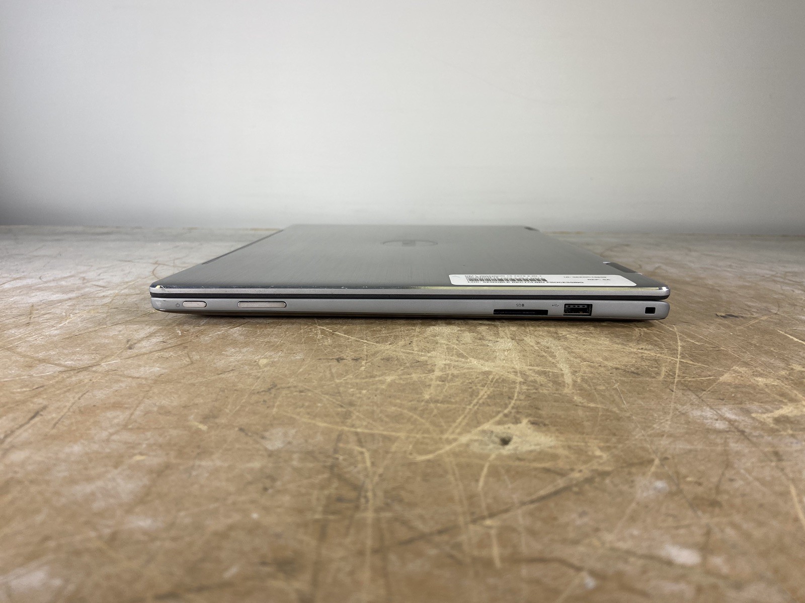 DELL INSPIRON 15 7579 2-IN-1 i7-7500U @ 2.70GHz, 16GB RAM, NO HDD/OS – (PARTS)