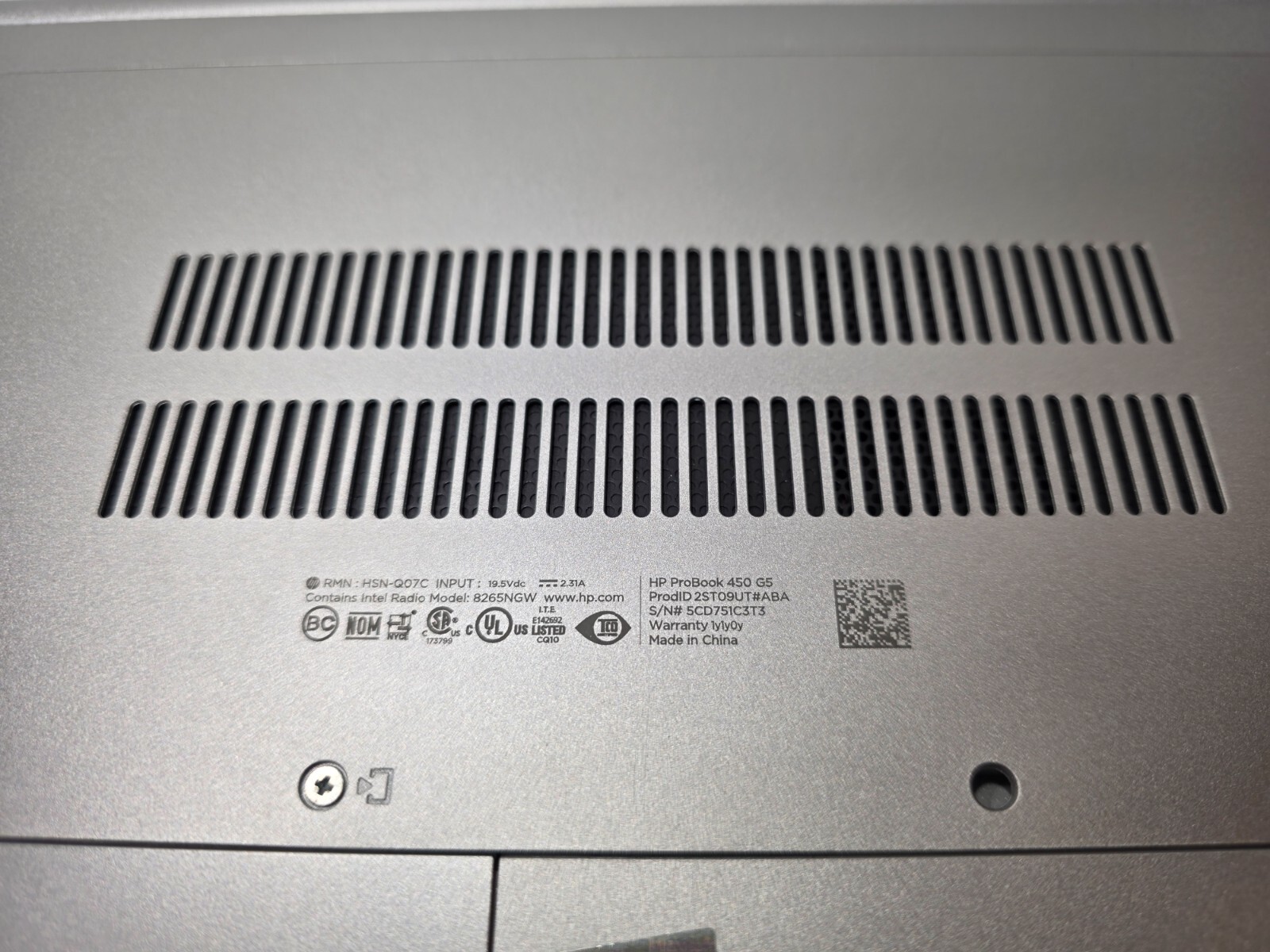 HP ProBook 450 G5 15.6″ / i5-8250U 1.60GHz / 8GB RAM DDR4 / NO SSD / NO CHARGER