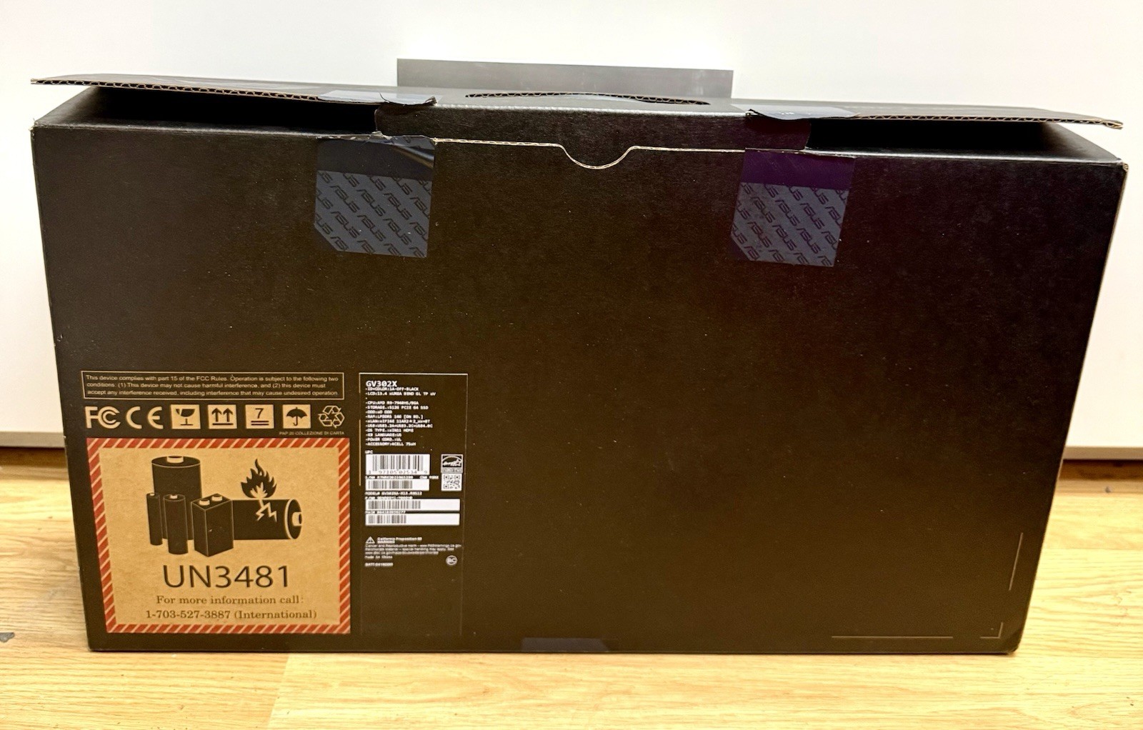 Asus ROG Flow X13 13.4 FHD+ TOUCH Ryzen 9 7940HS 16GB-RAM 512GB-SSD
