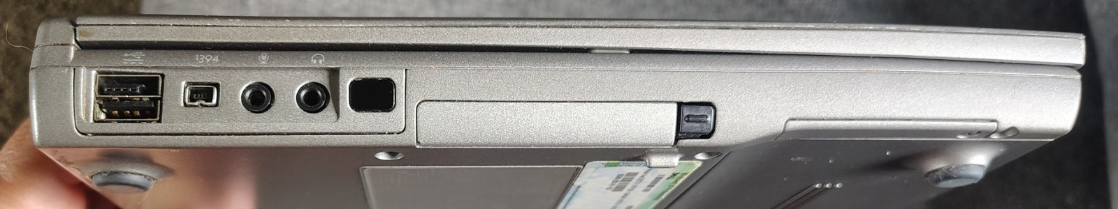 Dell Latitude D400 Retro Windows XP laptop