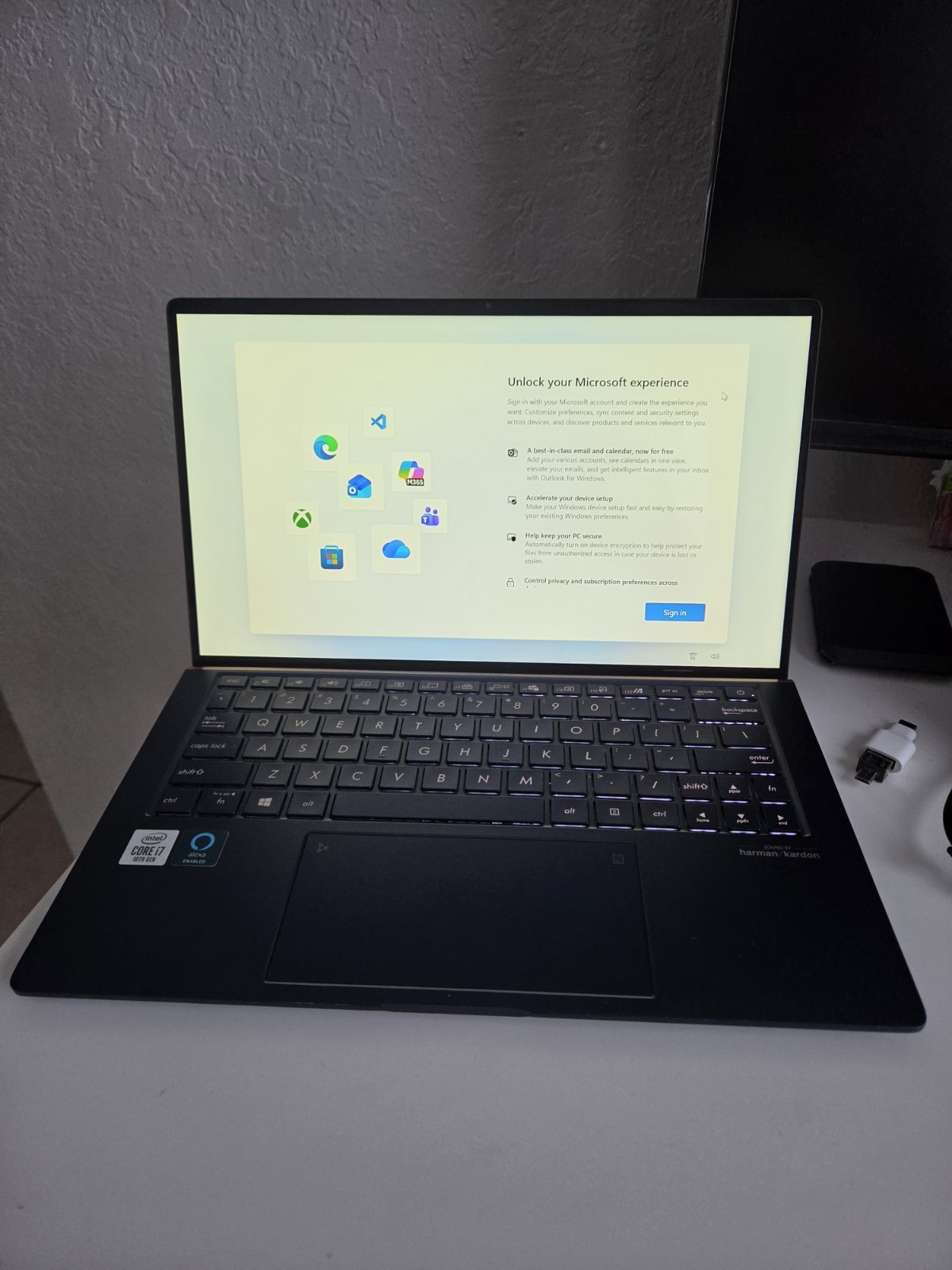 ASUS ZENBOOK 13 UX333FAC 512GB Intel Core i7-10510U 16GB