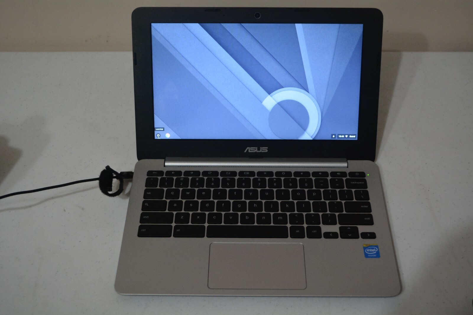 ^ Asus C200MA-DS01 Celeron Dual-Core 2.4GHz 2GB 16GB SSD 11.6″ Chromebook