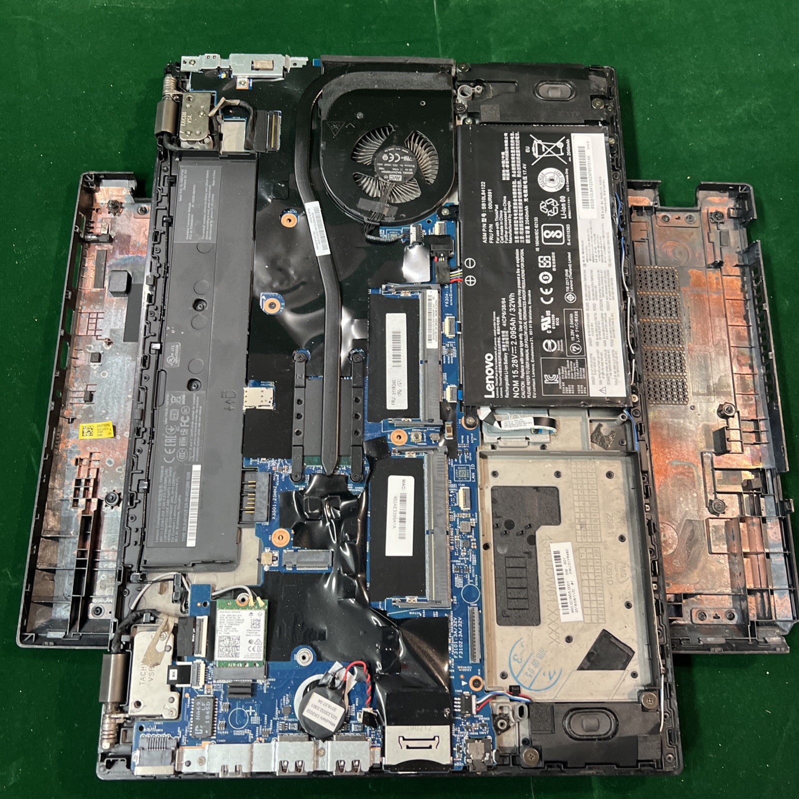 Lot Of 2 LENOVO THINKPAD T590 & T580 INTEL CORE I5 8TH NO RAM NO HD