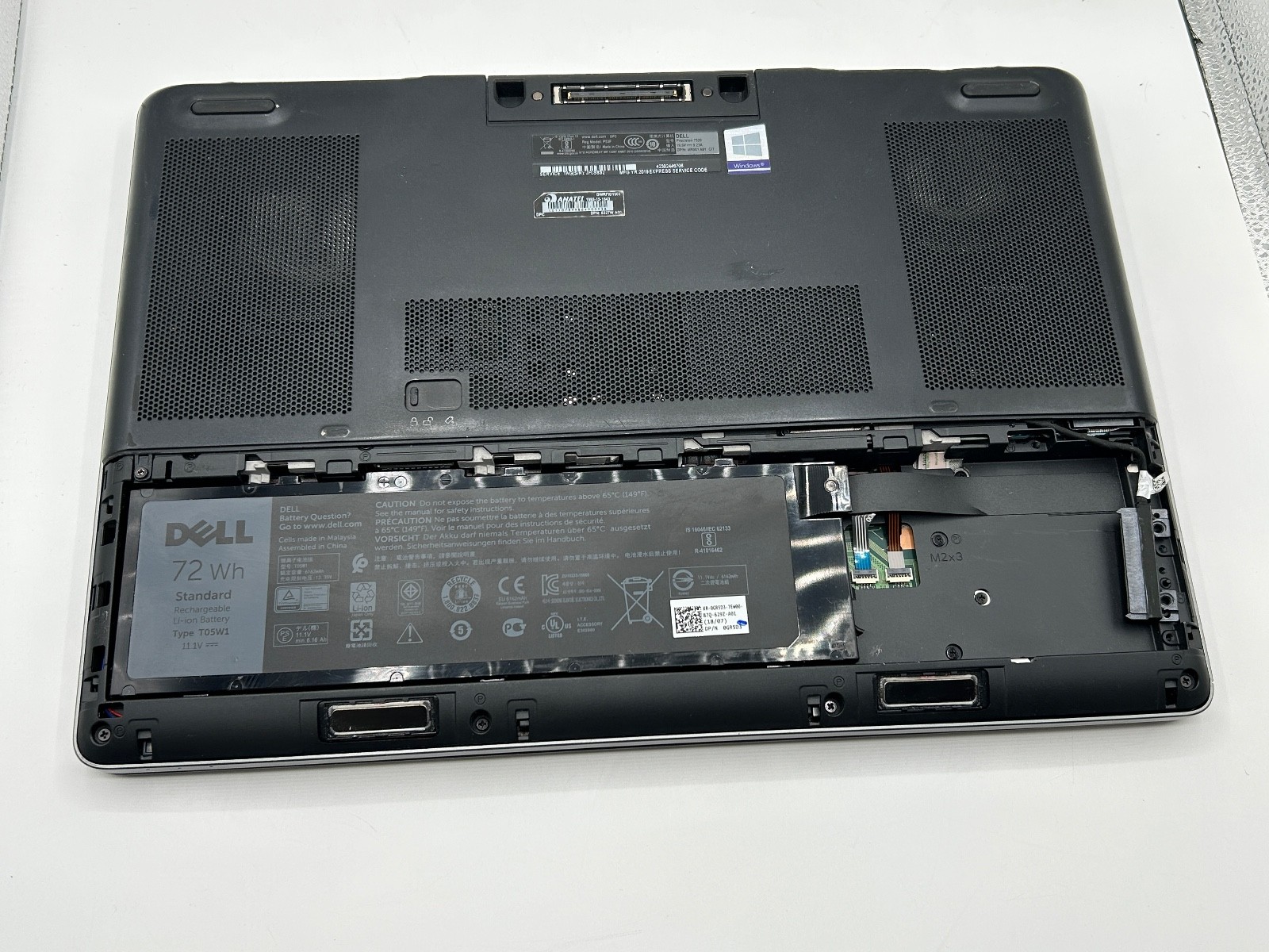 Dell Precision 7520 15.6″ i7-6820HQ 8GB RAM No SSD Quadro M2200 Workstation