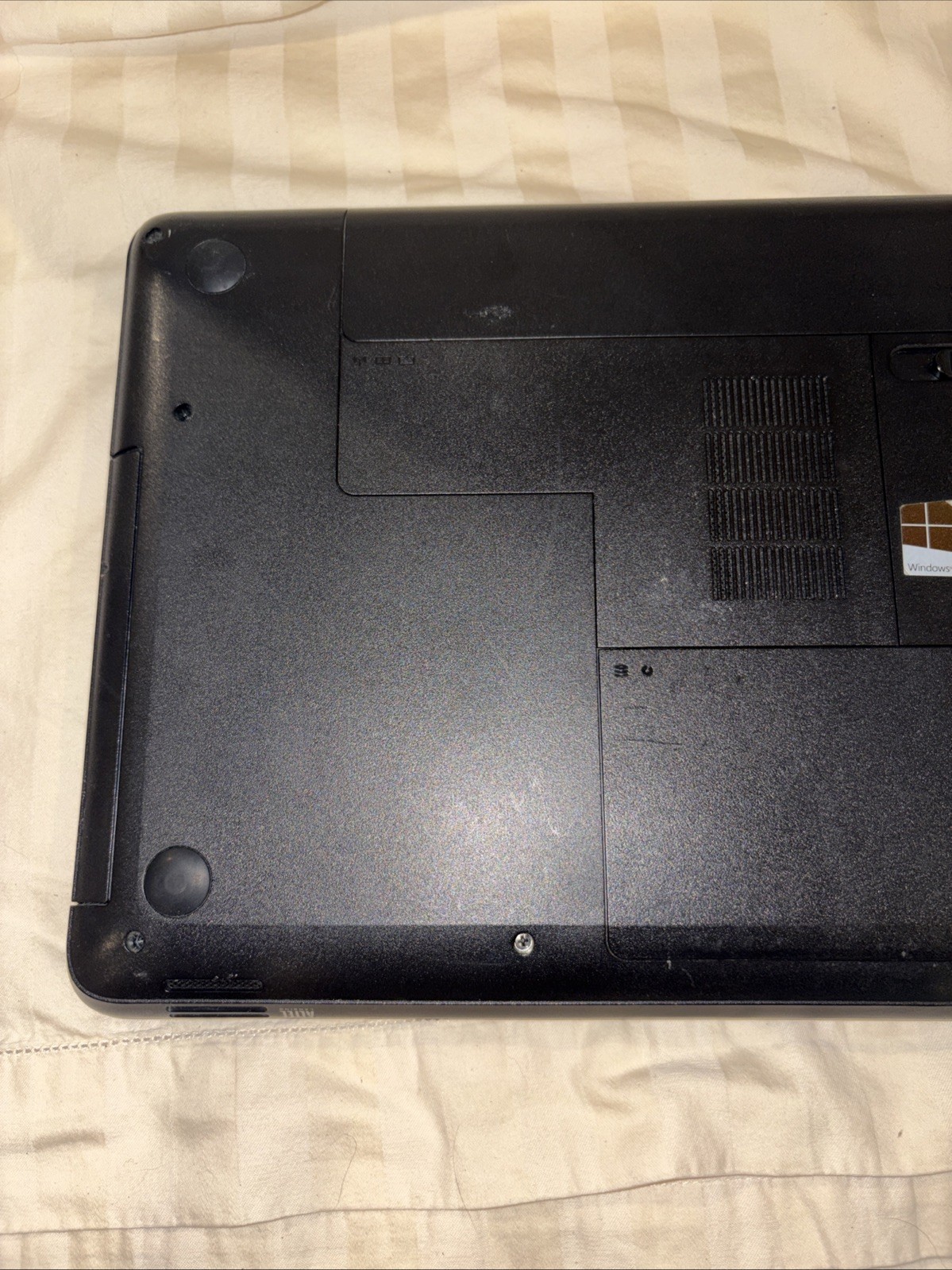HP Envy 2000-2c29wm 15.6″ Notebook – AMD E2-1800 1.70 GHz, 4 GB, 500 GB, Win 10