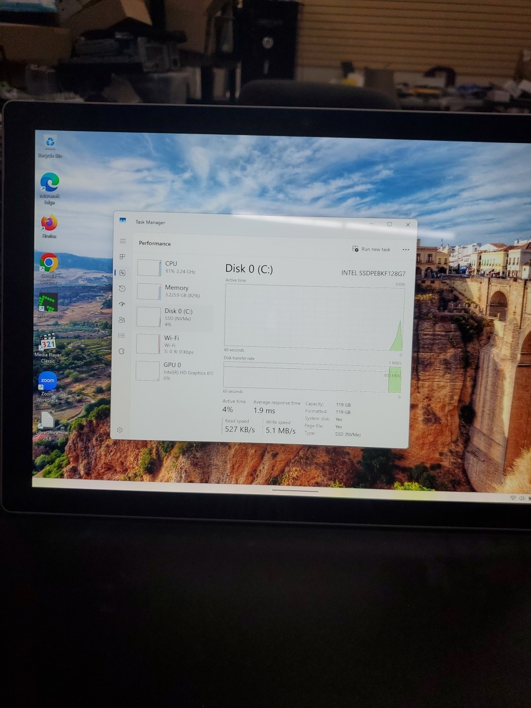 Microsoft Surface Pro (M3-7Y30, 4gb RAM 128gb SSD, W11Pro) 111225-7