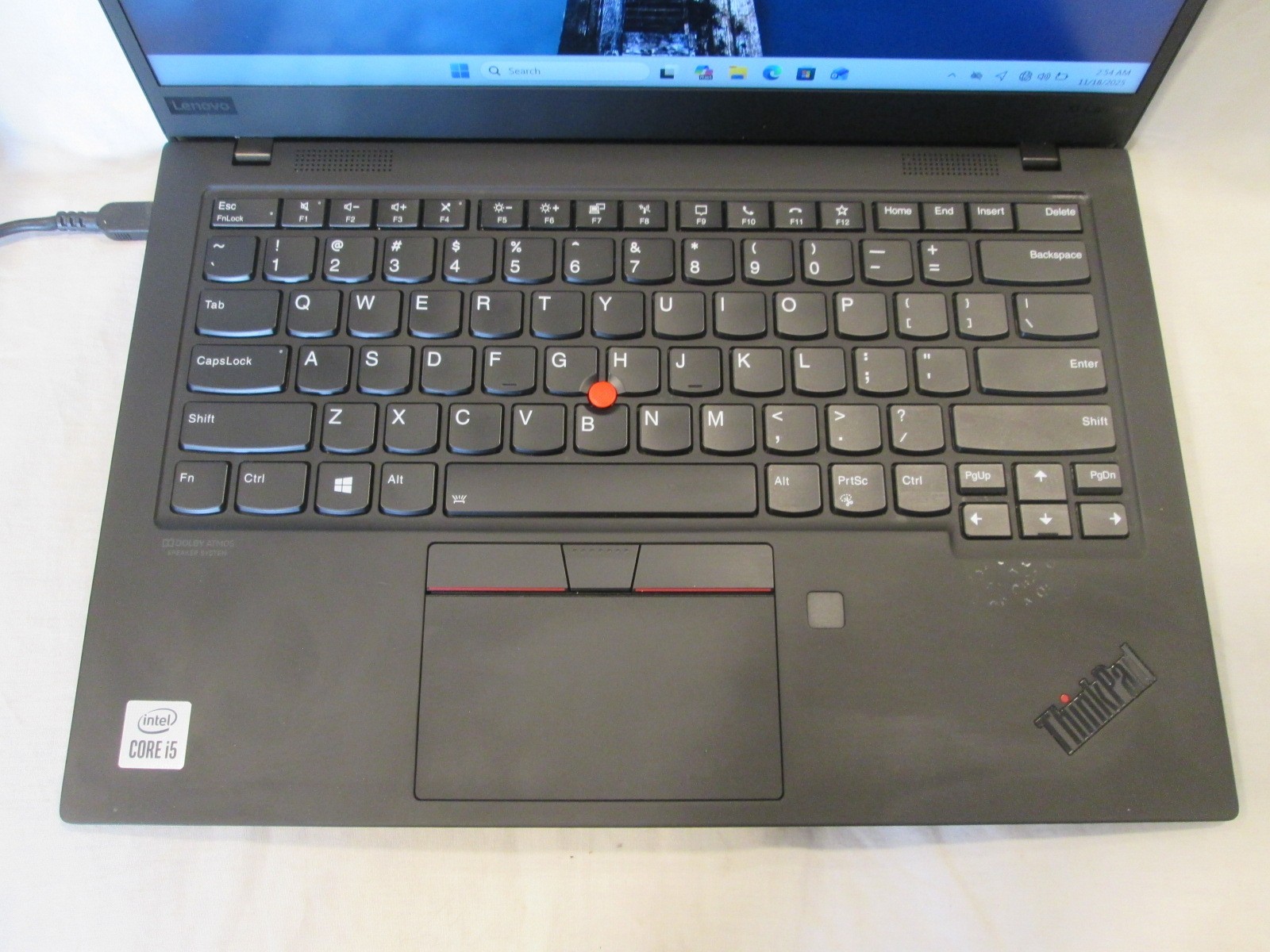 Lenovo ThinkPad X1 Carbon Gen 8 i5-10210U 8GB RAM 256GB SSD Windows 11