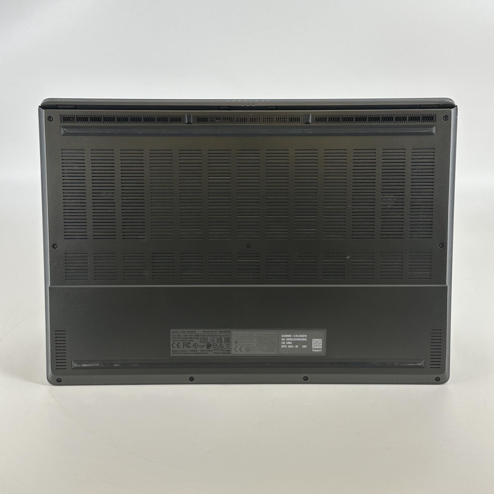 Lenovo ThinkPad X1 Carbon Gen 10 14 FHD+ TOUCH 2.1 GHz i7-1260P 16GB 512GB SSD