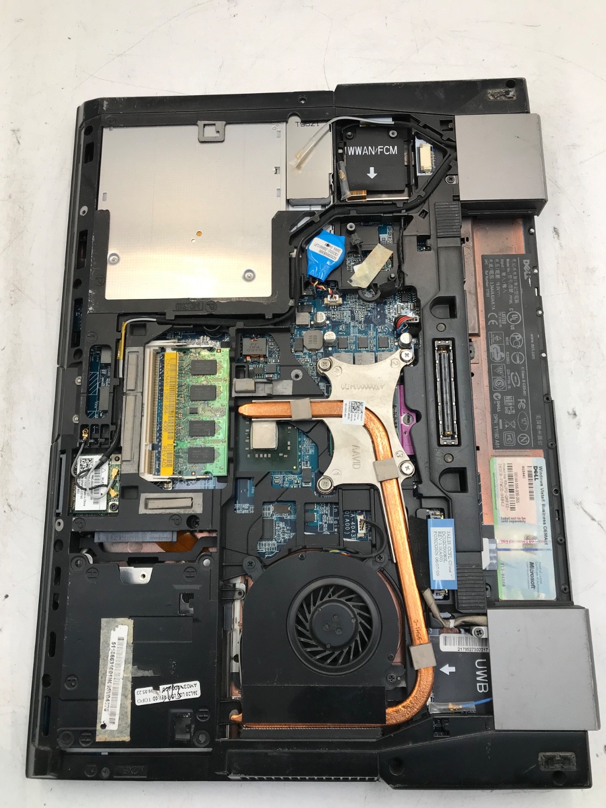 Dell Latitude E6500 Intel Core 2 Duo 2.26 GHz 15″ -Boots BIOS/Parts Only- MZ
