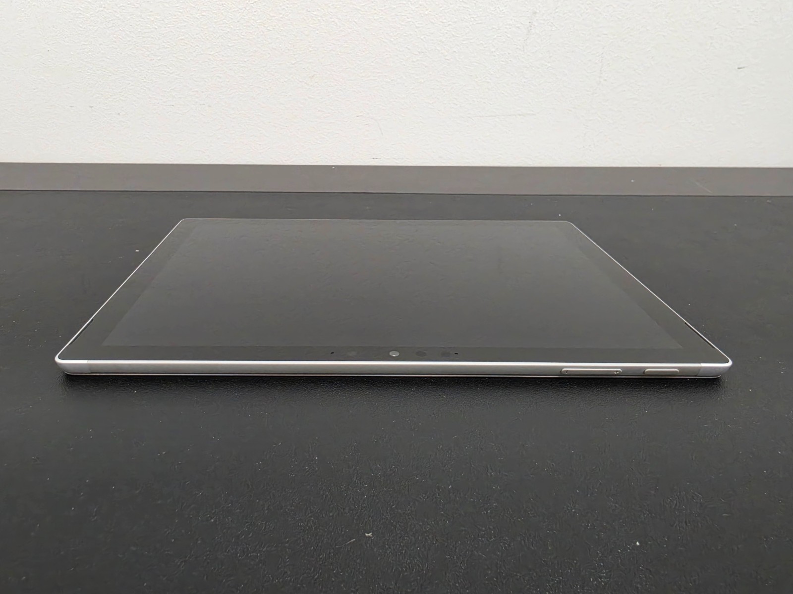Microsoft Pro 7+ i3-1115G4 8GB Ram 128GB SSD Win 11 Pro