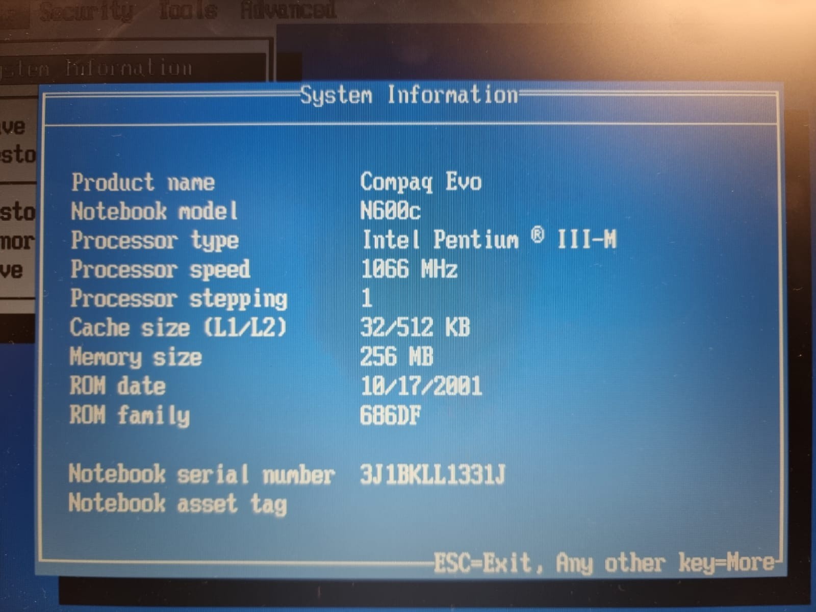 Compaq Evo N600C Intel Pentium III-M 1066MHz 256 MB NO HDD / Vintage / Untested