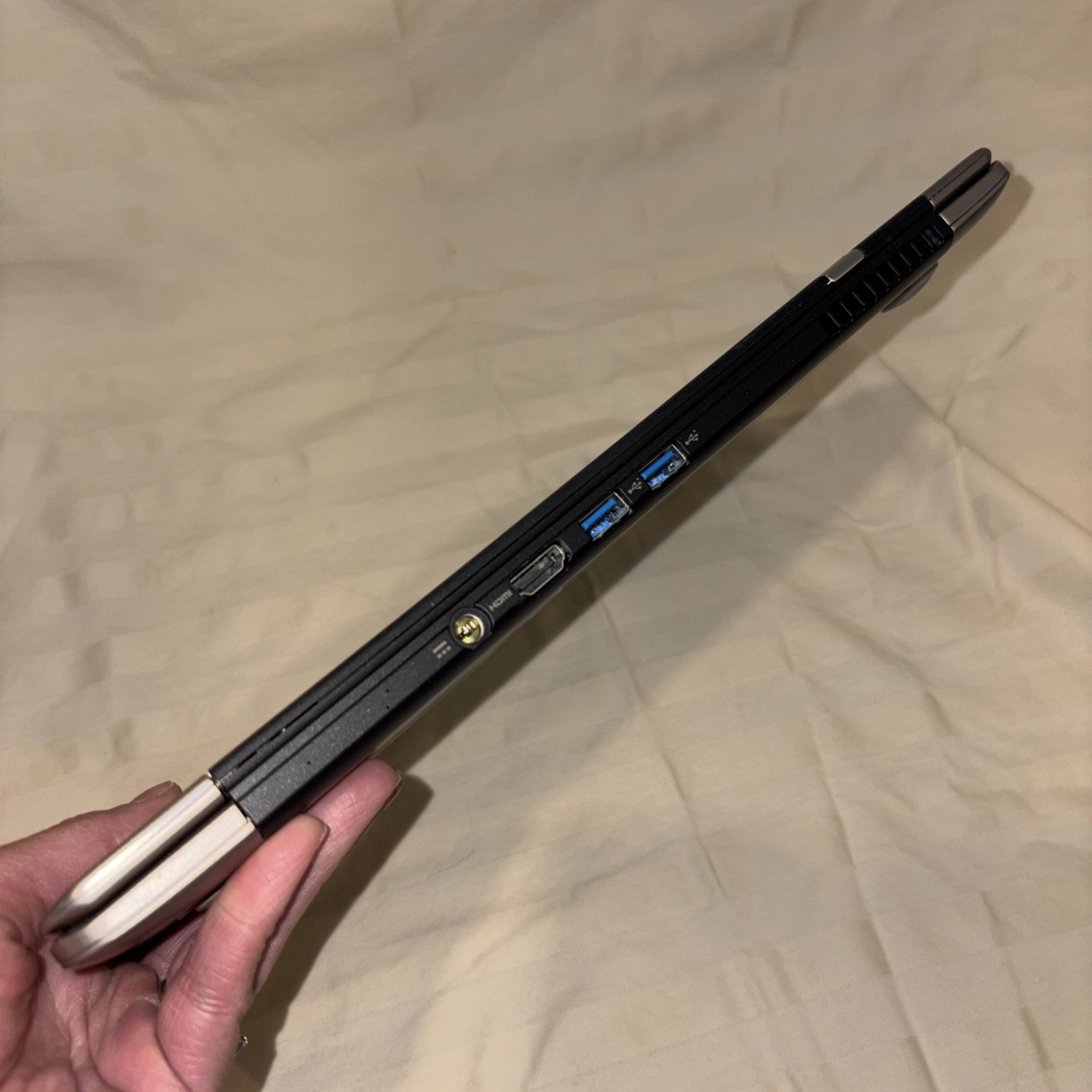 Acer Aspire S3-371 13″ Notebook – i3-3217A 1.8 GHz, 4 GB, no hdd