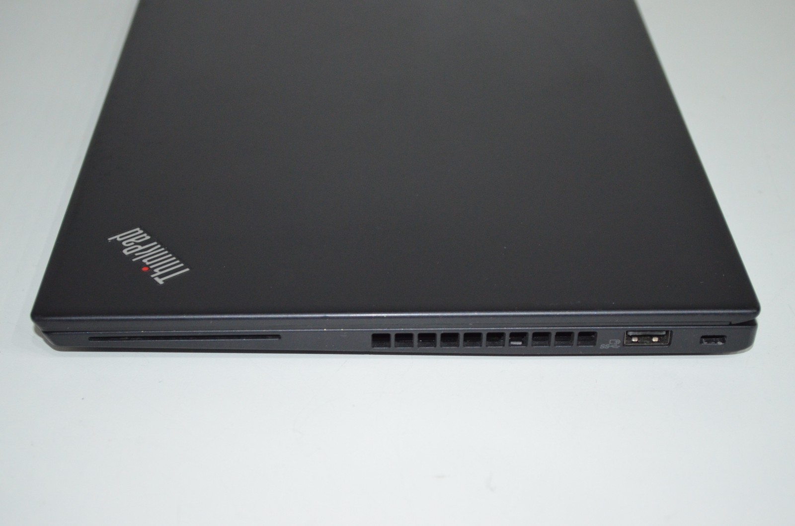 Lenovo ThinkPad X280 – Intel Core i3-8130U 2.20 GHz – 8GB RAM – No HDD
