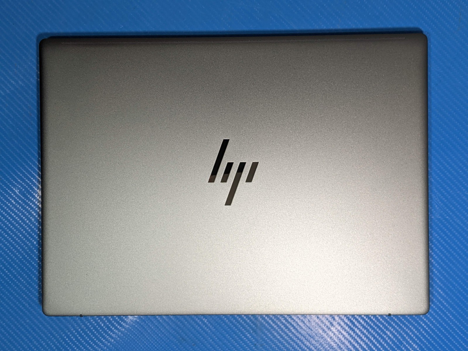 HP Pavilion Plus 14-ey0023dx 14″ WQXGA Ryzen 5 7540U 3.2GHz 16GB 512GB SSD +PA