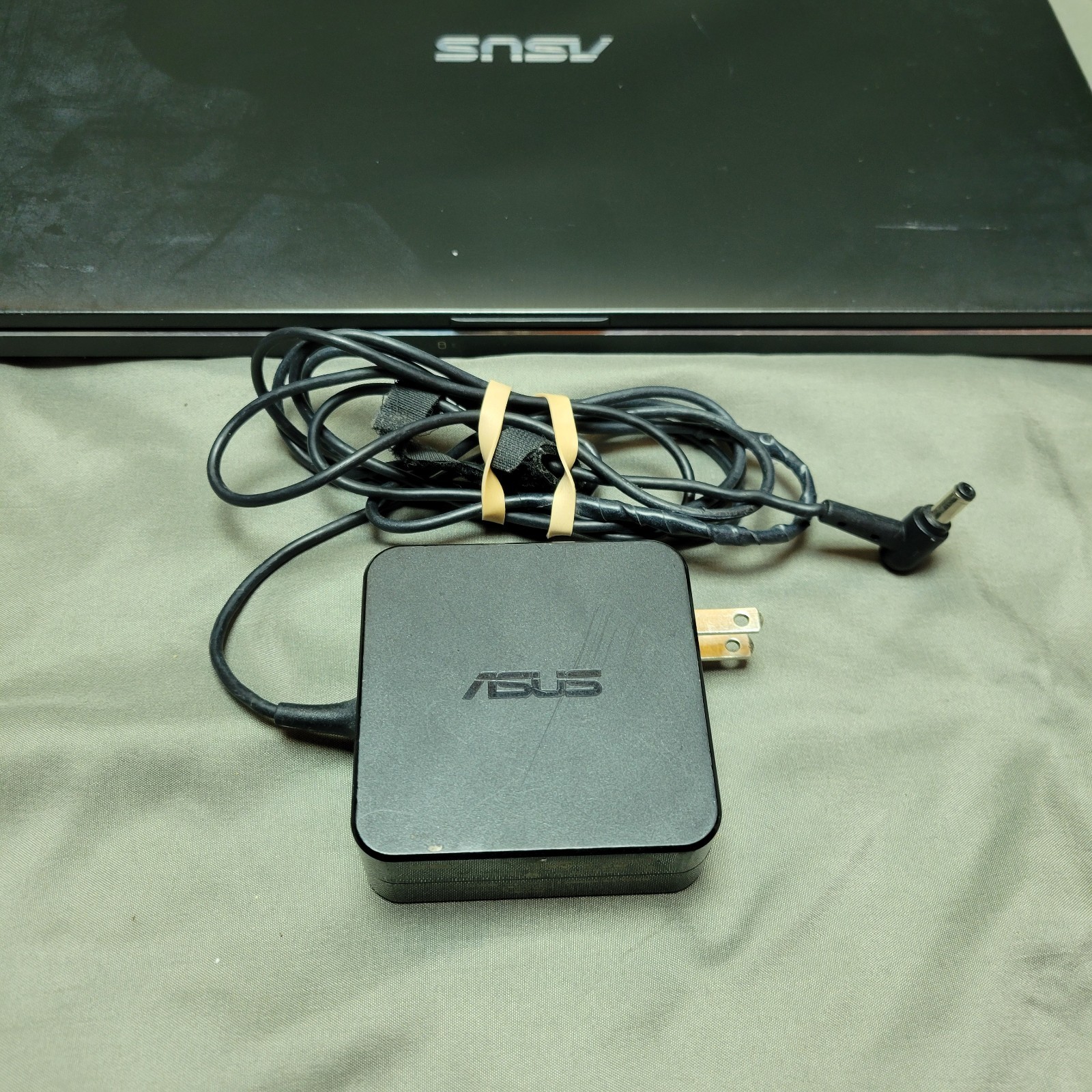 ASUS Q551L Laptop – i7-4510U – 8 GB RAM – NVIDIA 840M