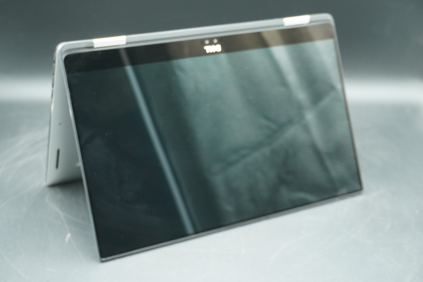 Dell XPS 15 9575 15.6″ i7-8305G 8GB RAM 256GB SSD NO OS *Tested*