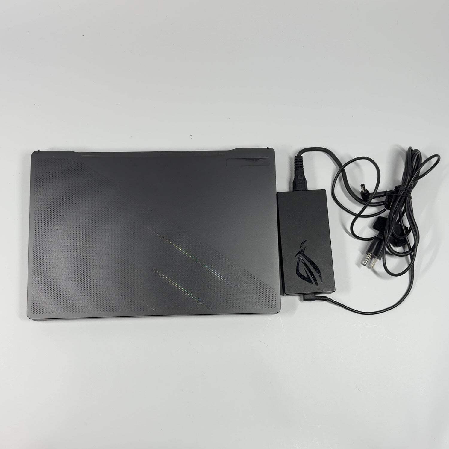 Asus ROG Zephyrus G15 15.6″ Ryzen 9 5900HS 3.3GHz 40GB RAM 1TB SSD 1TB SSD 3070