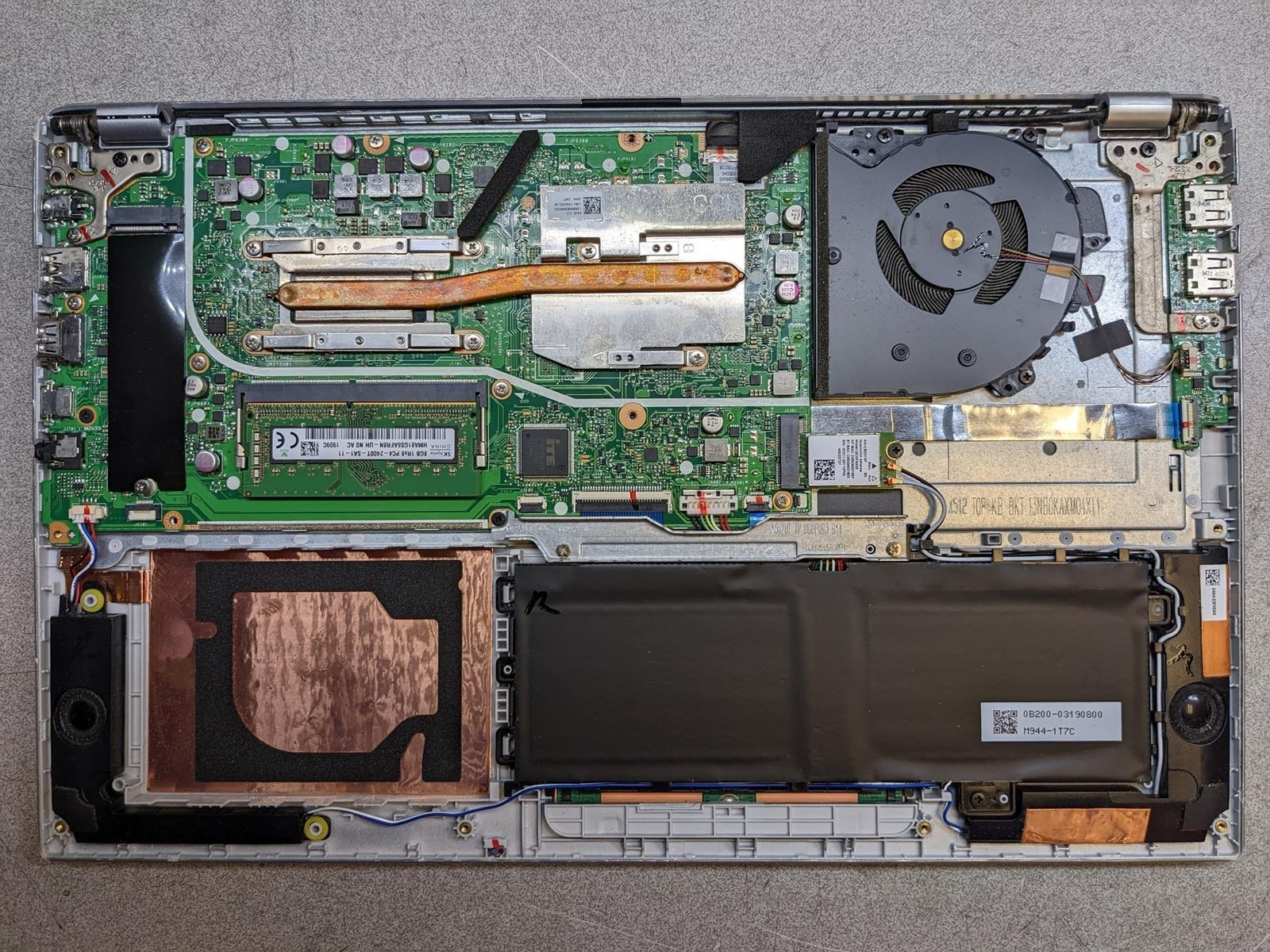 ASUS X512F i7-8565U @ 1.8GHz, 8GB RAM, NO HDD/OS – (FOR PARTS)