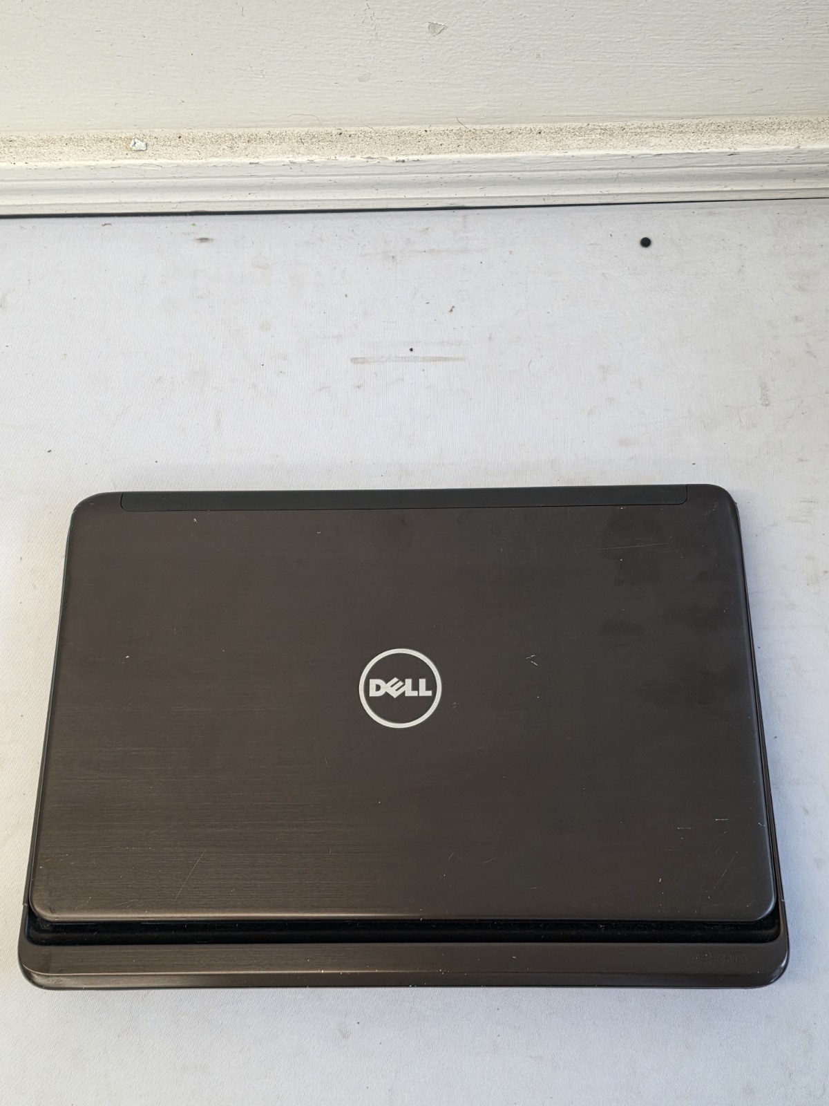 Dell Inspiron N411Z Laptop – Intel i5-2430m – 6GB RAM 640GB HDD BAD BATT – READ