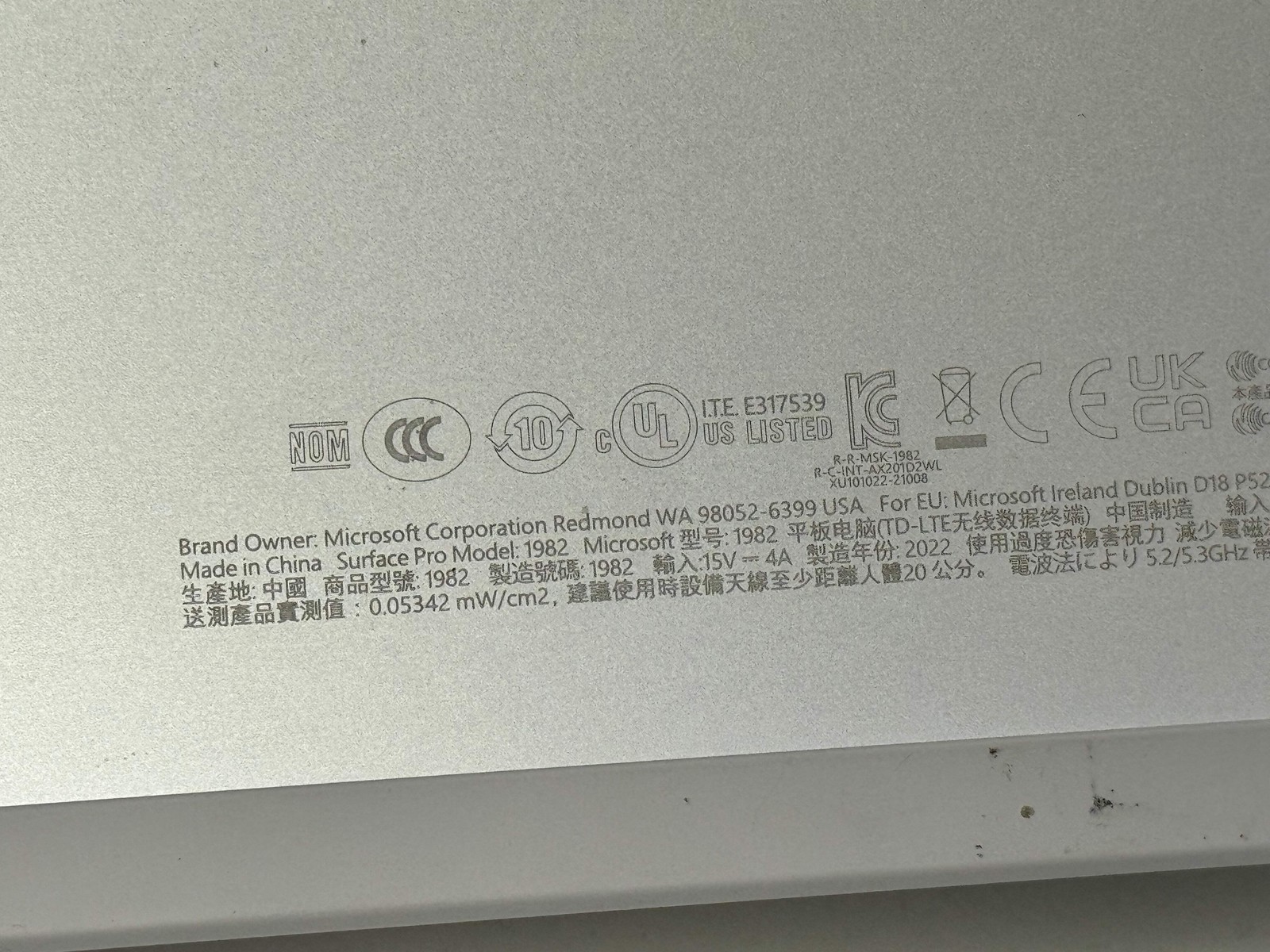 Microsoft Surface Pro 8 1982 Core i5-1145G7 8GB 128GB- READ DESC