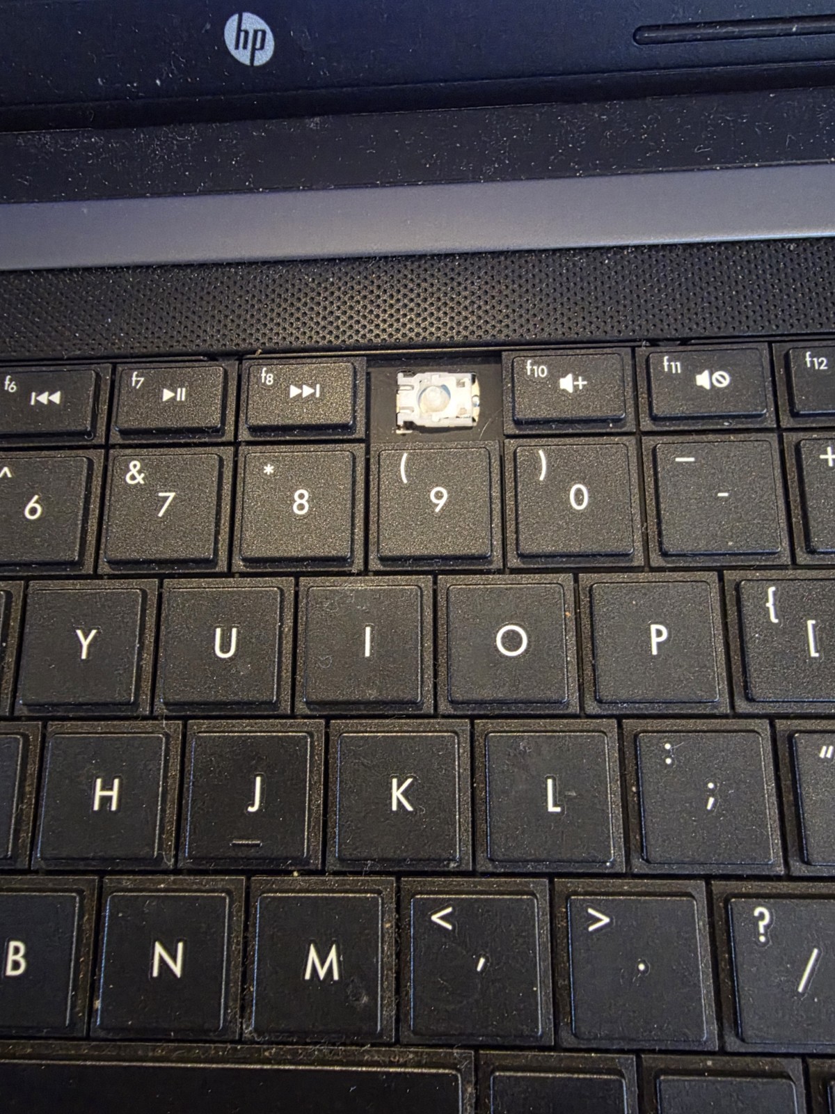 USED HP Pavilion 2000-329WM 15.6in. 320GB, AMD Fusion 1.6GHz 3GB FC17-3-G468 S12