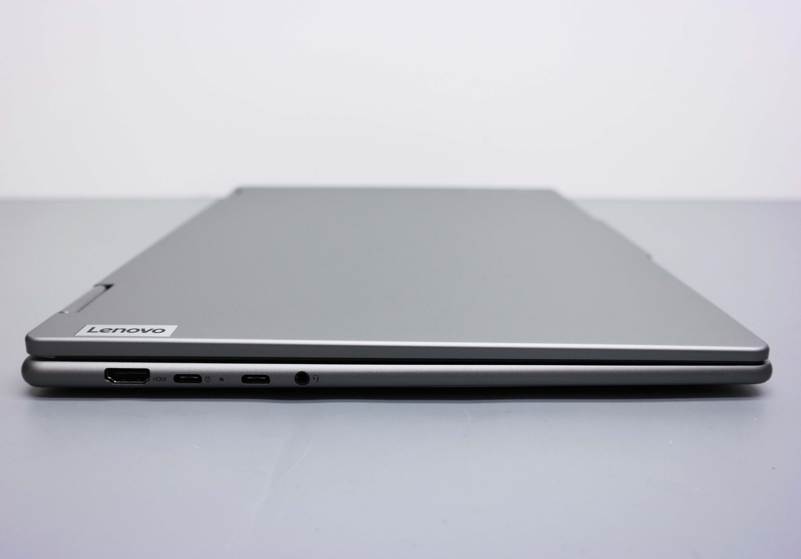Lenovo Yoga 7 16″ AMD Ryzen 5 8640HS 8GB 512GB SSD