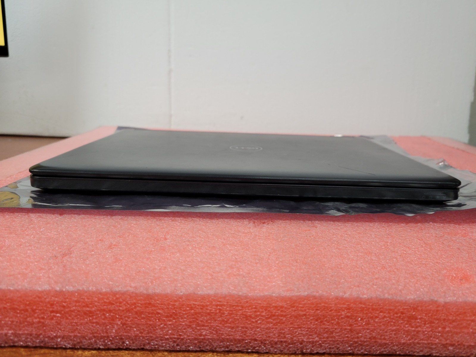 Dell Latitude E5450 i5-5300U@2.3GHz 4GB RAM *NO COVER/SSD/OS/BATT/AS IS* | LP518