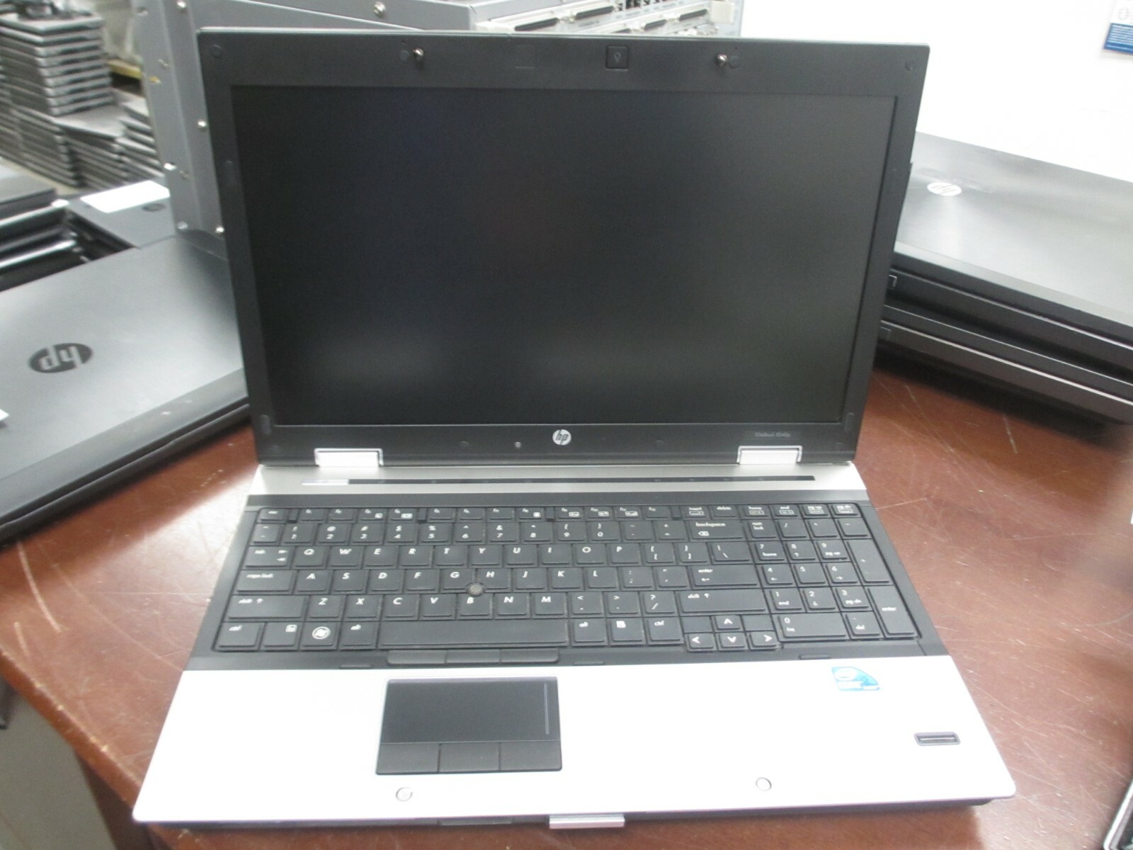 HP ELITEBOOK 8540P i5 M560 2.67GHz 4GB 320GB DVD-RW Laptop w/ AC [NO WEBCAM/OS]