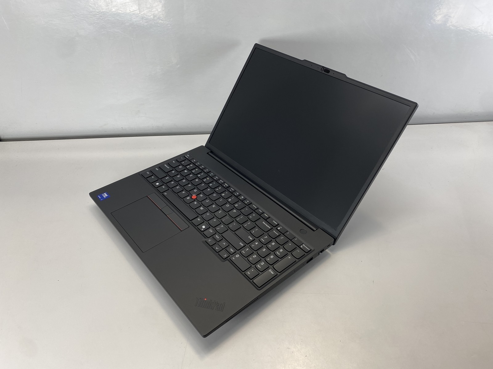 Lenovo Laptop ThinkPad P16s Gen 3 16″ Intel Core Ultra 7 155H 1TB RTX500 – Black