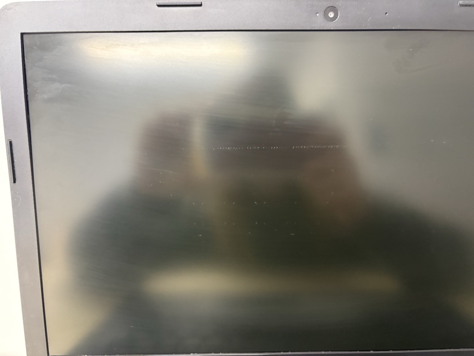 HP 255 G7 AMD Ryzen 3 2200U Radeon Vega 2.5GHz 15.6″ 8GB 256GB SSD Win 10 READ