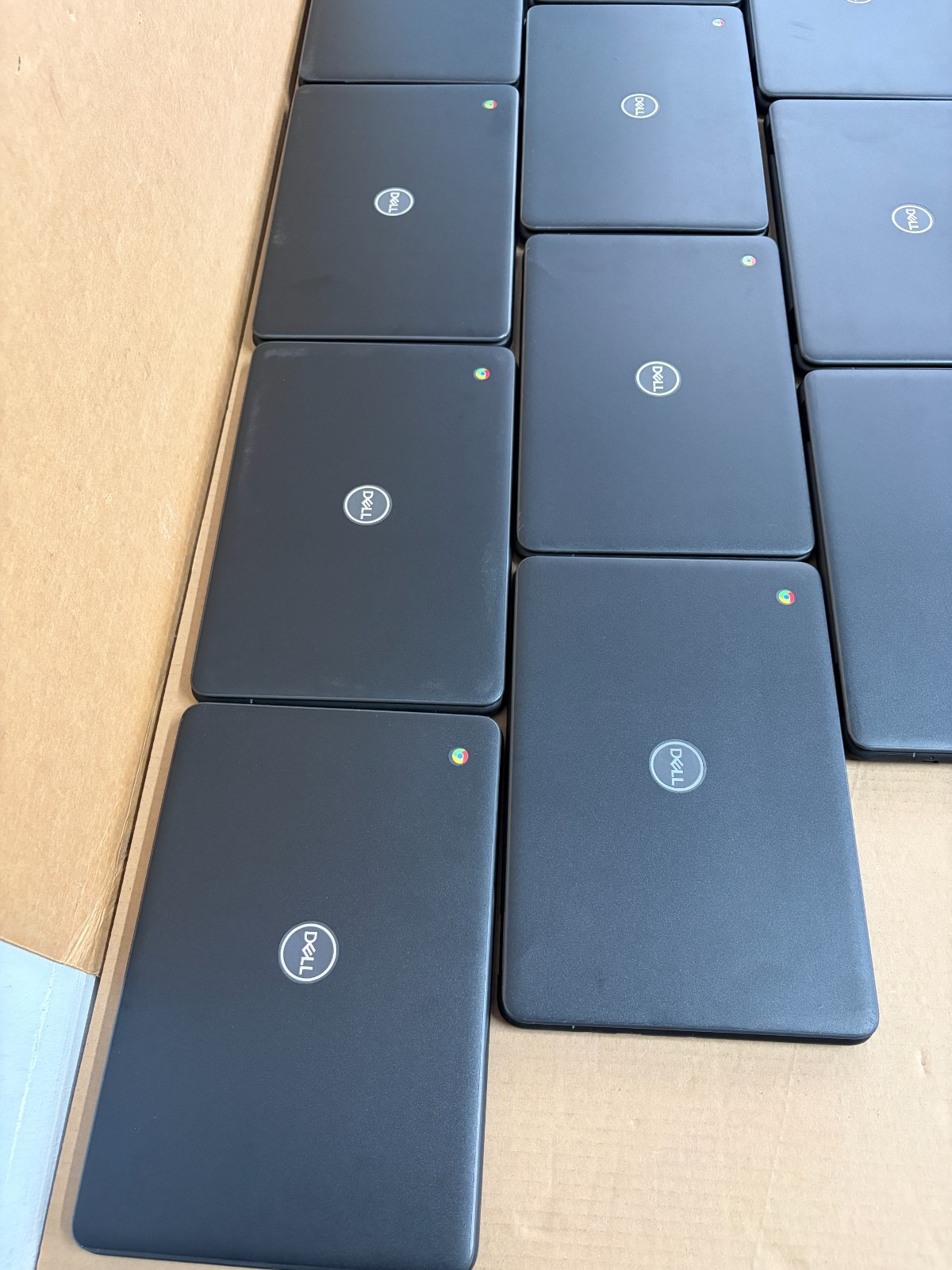 Lot of 12 Dell Chromebook 3100 | Celeron N4000/N4020 4GB 32GB eMMC H