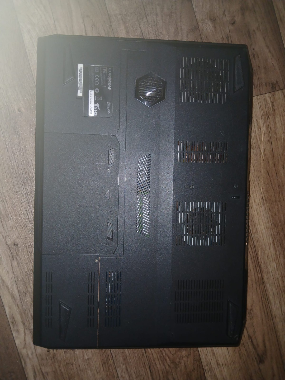 Eurocom X8 17.3″ Gaming Laptop | Intel i7-4700MQ | AMD Radeon HD 8970M 16GB ram