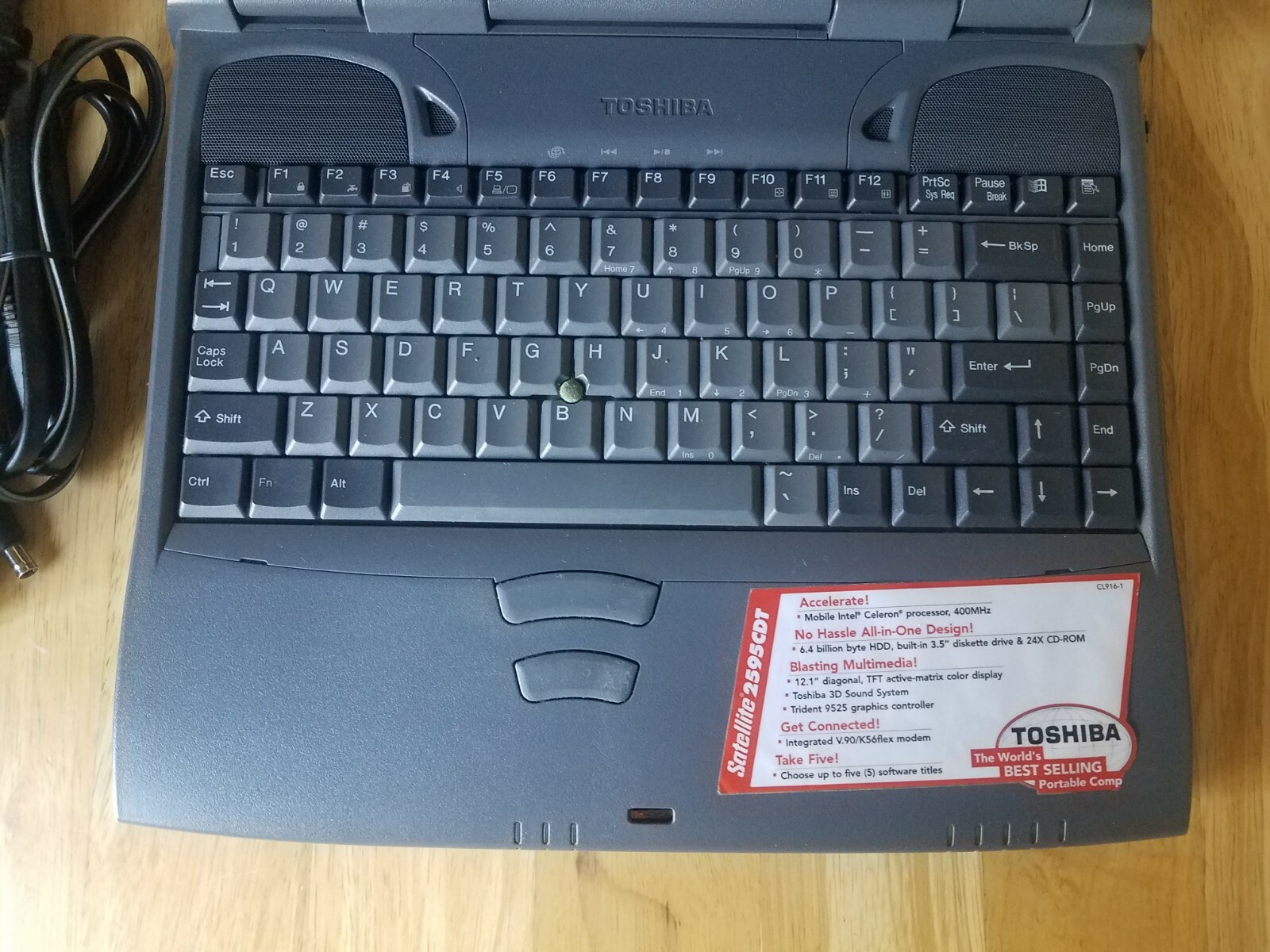 Toshiba Satellite 2595CDT 12.1” TFT(Intel Celeron @ 400MHz,128MB Ram,40GB HDD)