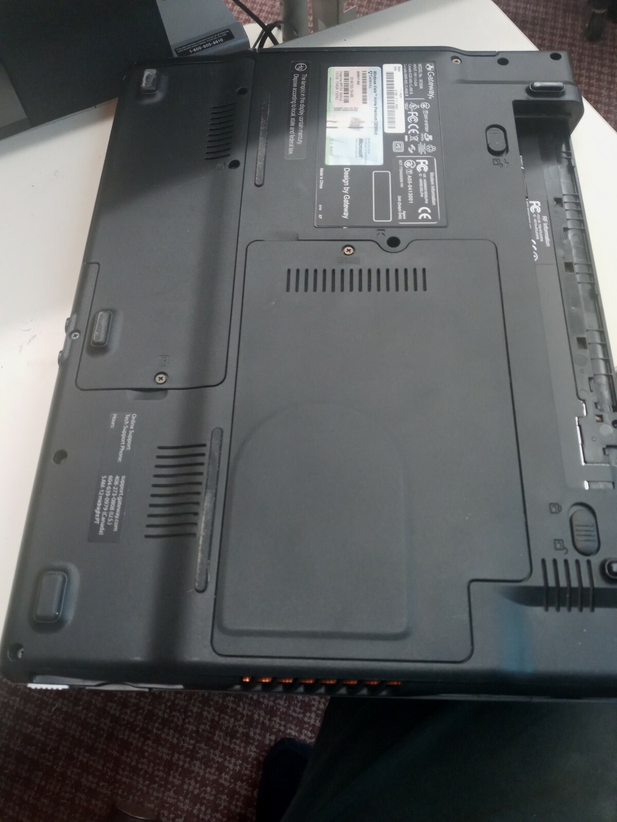 598 – Gateway W350A Laptop FOR PARTS / AS-IS