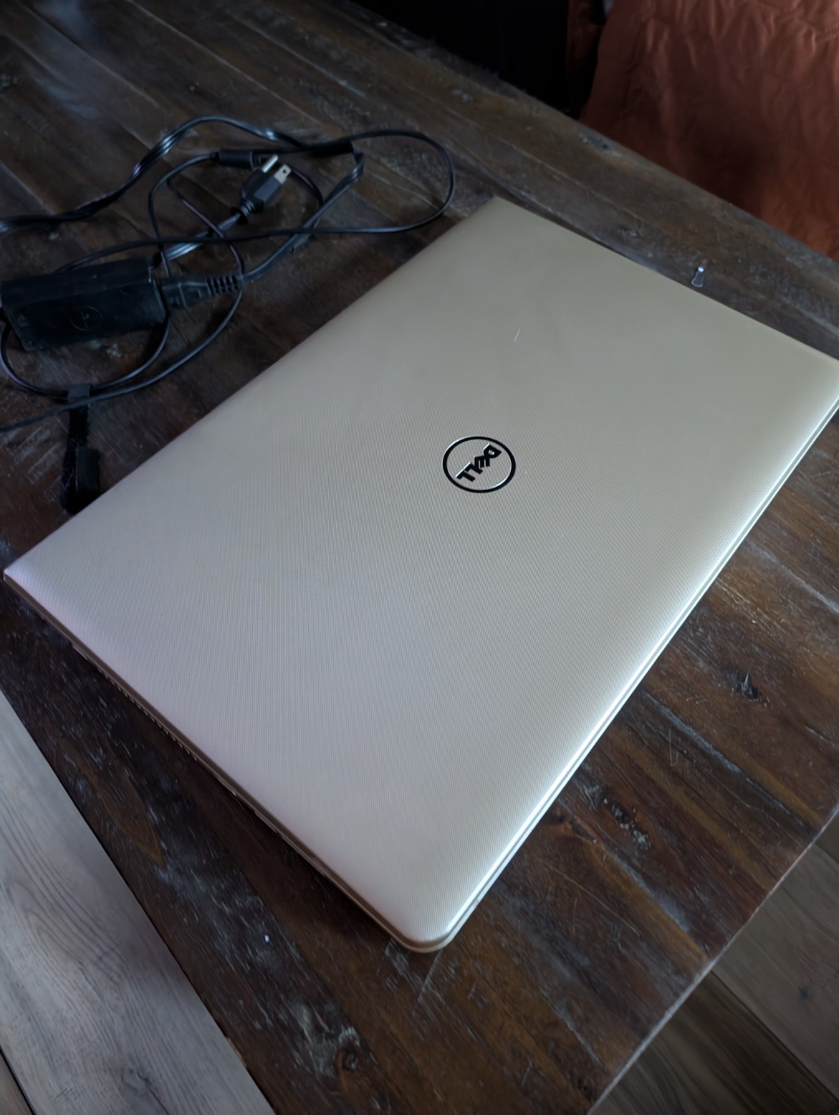Dell Inspiron 5755 17.3″ Windows 10 Laptop AMD A8-7410 12GB RAM 1TB HDD