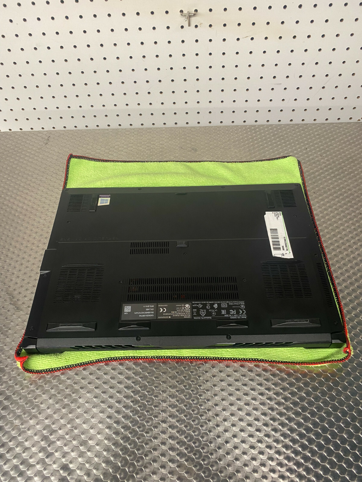 2019 ASUS Rog Gamer Laptop 15.6″ 512gb SSD 16gb AMD Ryzen 7 3750h GTX 1660 TI