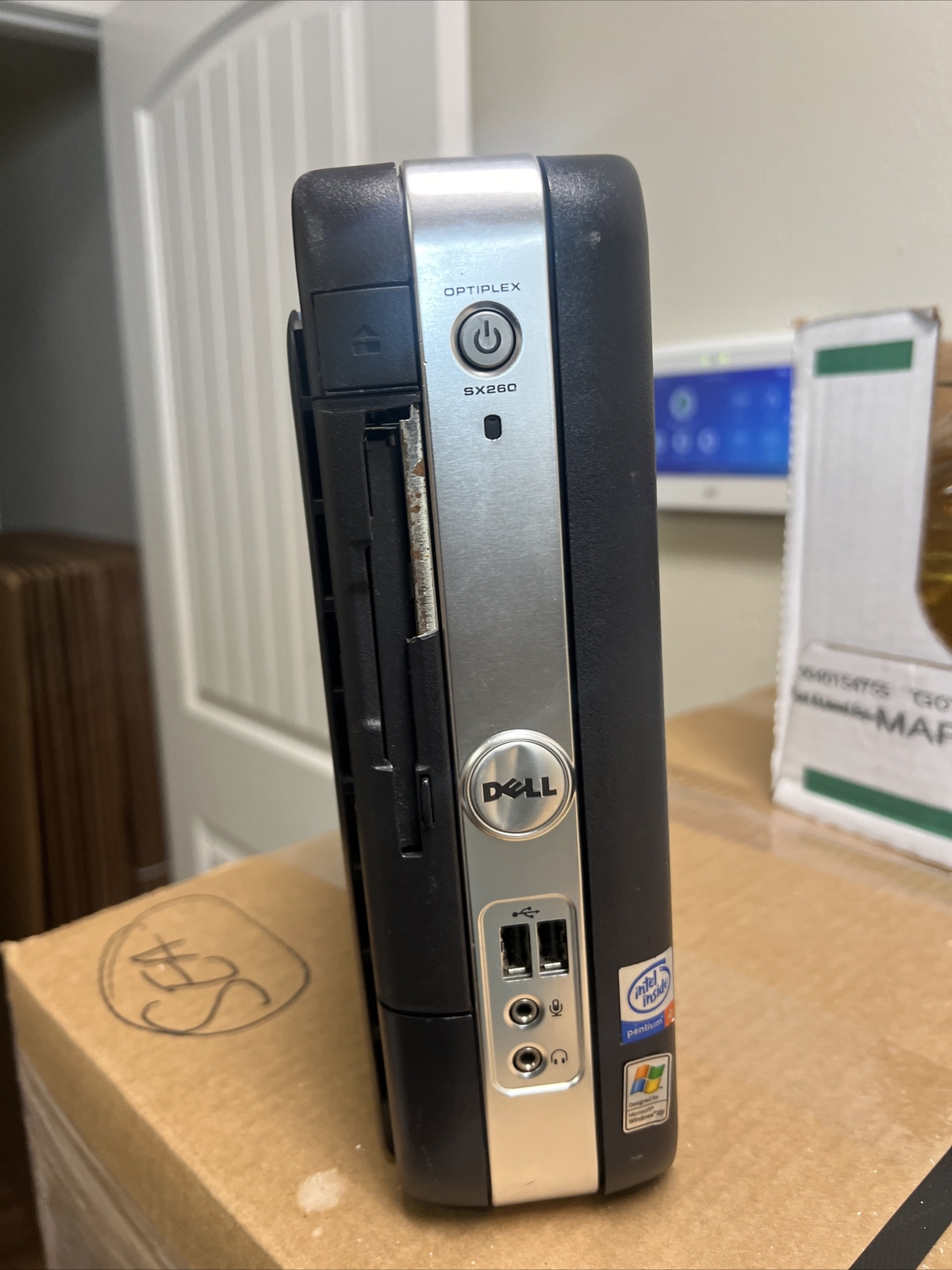 Dell OptiPlex SX260. 28B
