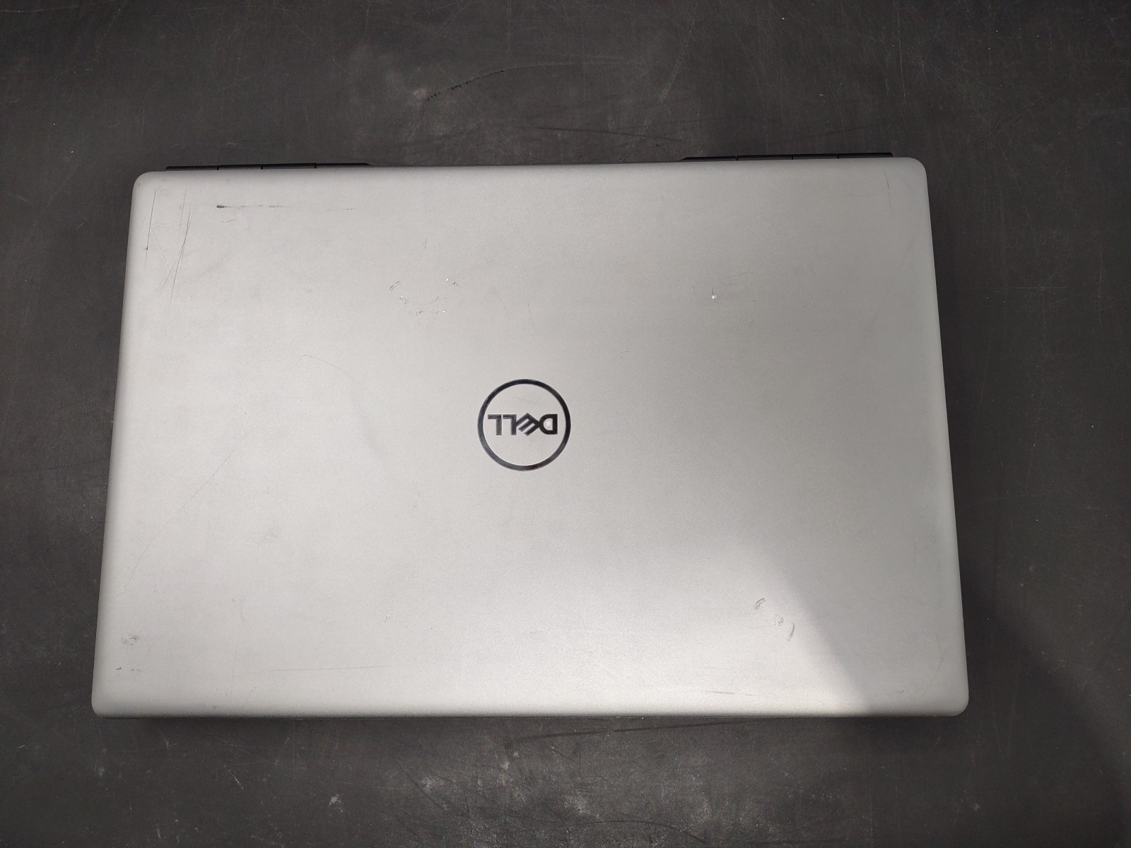Dell Precision 7550 i9 10885H @ 2.40GHz 64GB RAM NO SSD NO OS