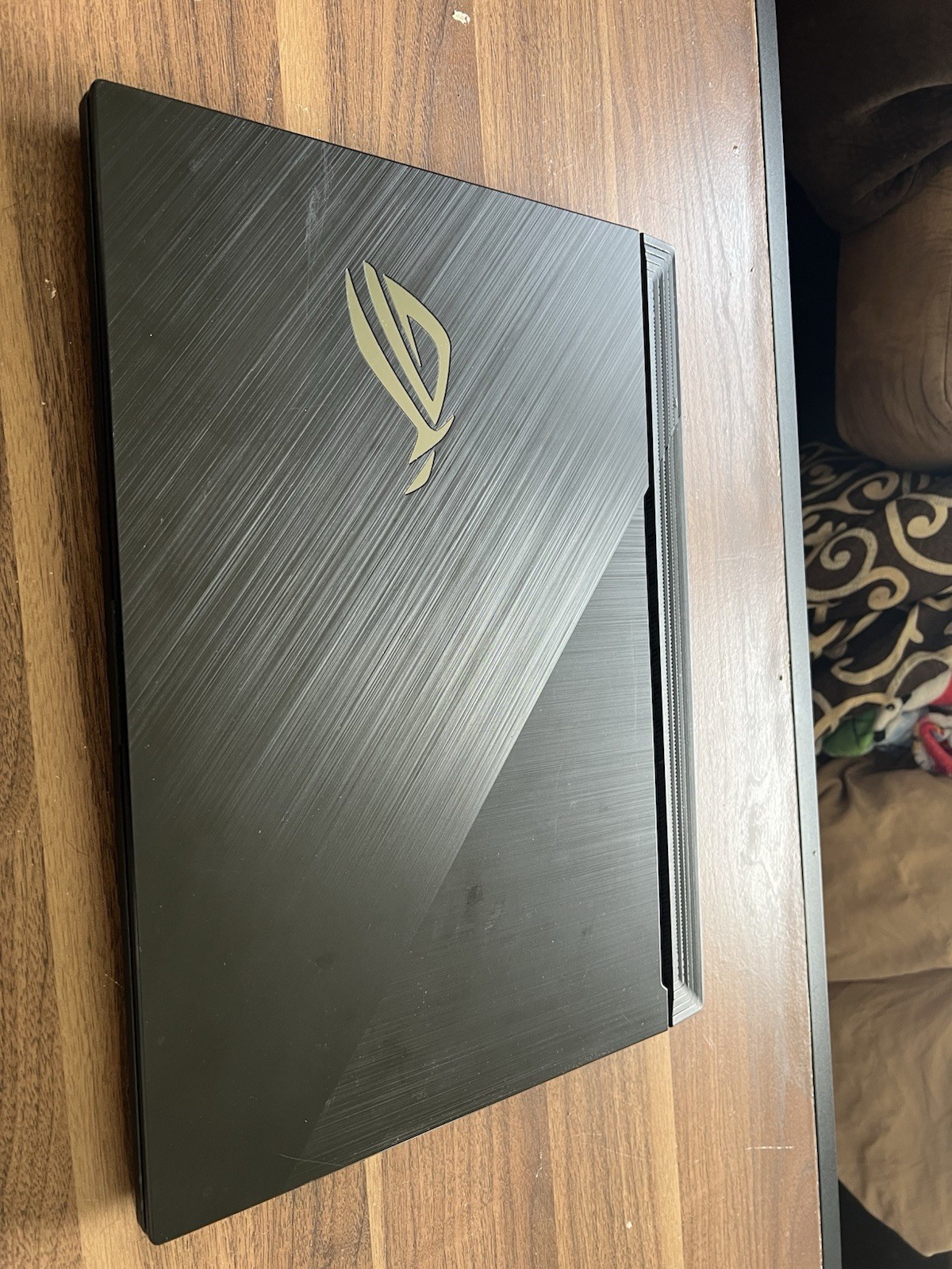 ASUS ROG Strix G712LWS 17″ Laptop i7-10750H 16GB 1.38TB NVIDIA Rtx 2070 Super.