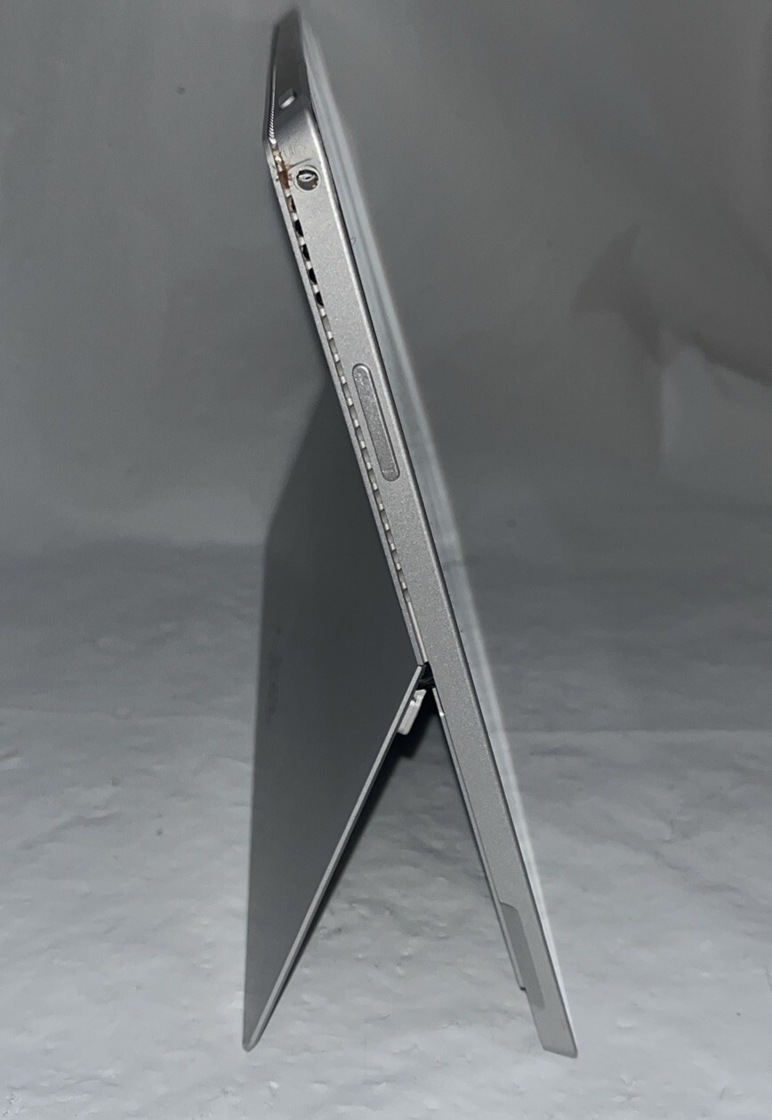 Microsoft Surface Pro 3 1631 i5-4300U@1.9GHz, 4GB RAM *READ*