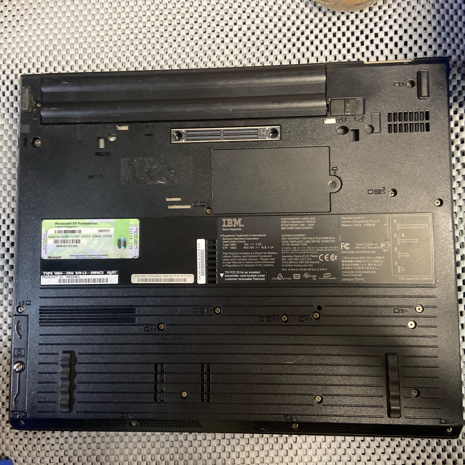 IBM ThinkPad R52 Intel Pentium M 1.86-15″ – 512MB RAM-40GBHD- WXP-MISSING KEYS